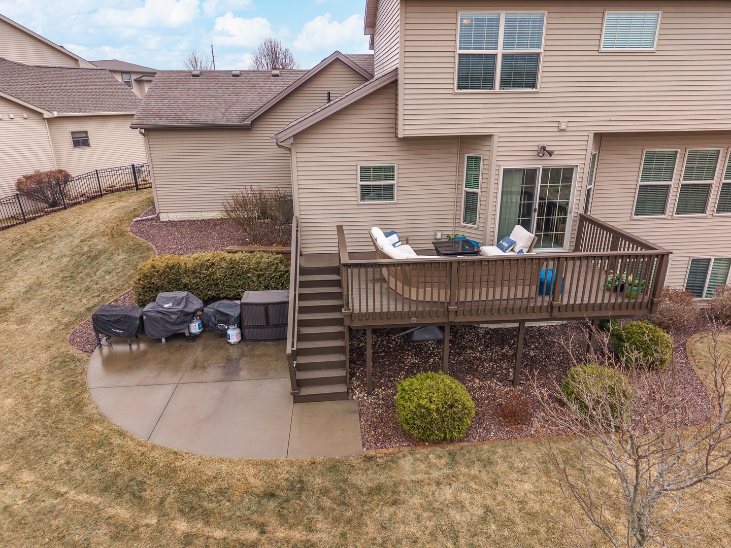 2110 Sinclair Court, Bloomington, IL 61704