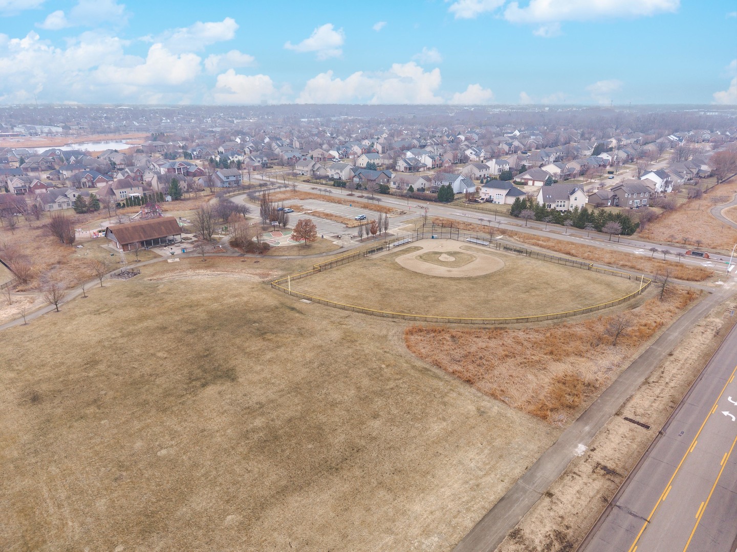 2110 Sinclair Court, Bloomington, IL 61704