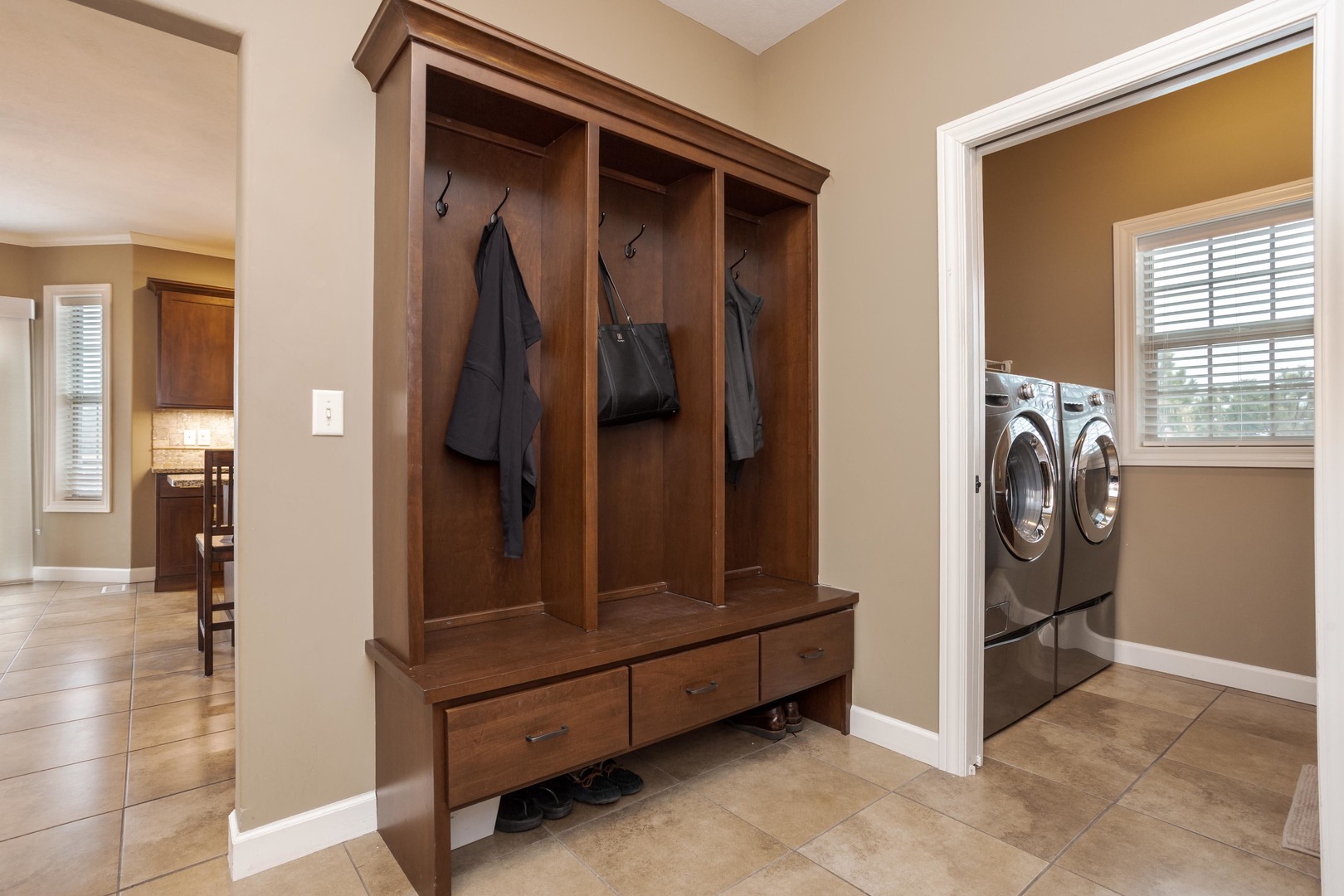 2110 Sinclair Court, Bloomington, IL 61704