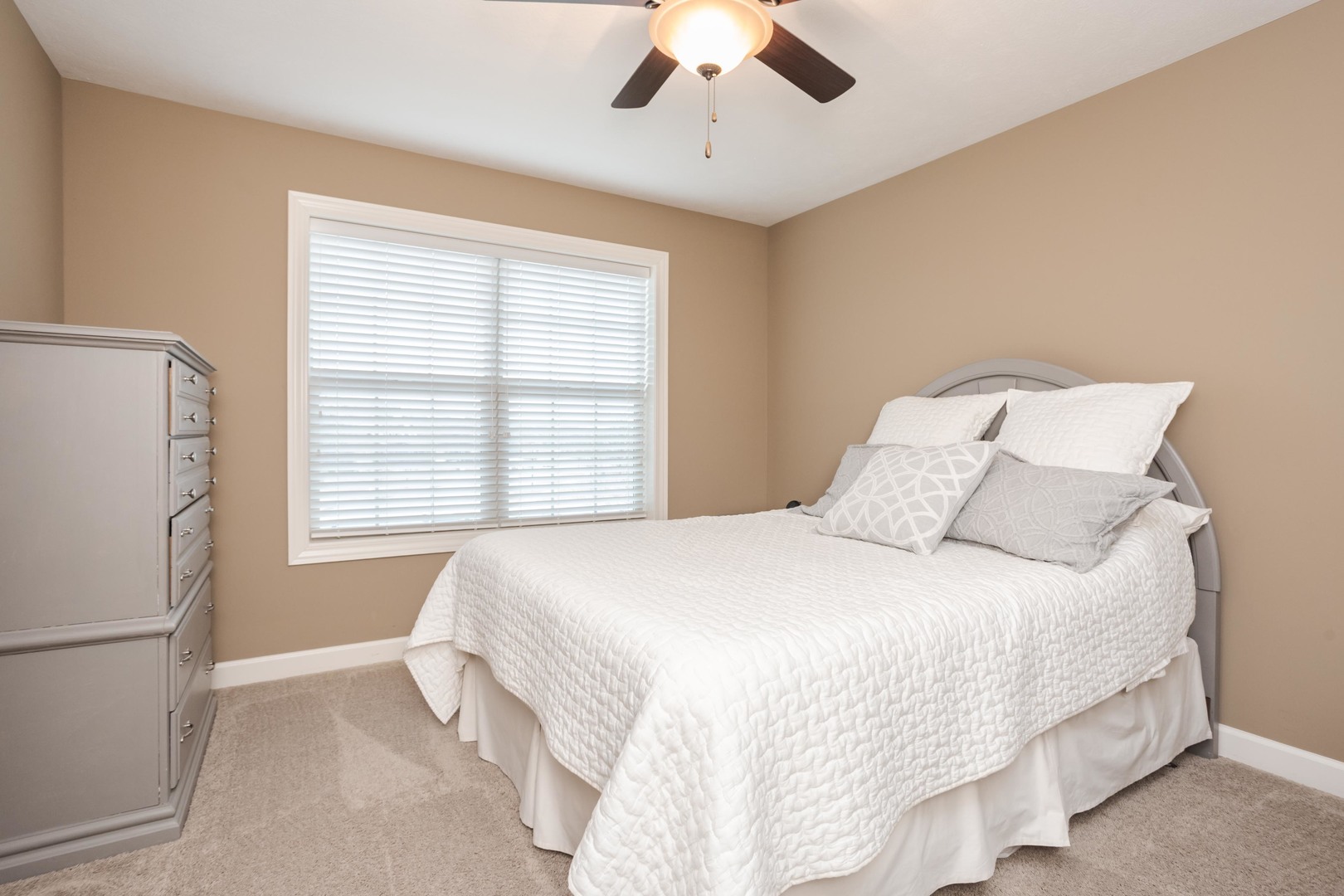 2110 Sinclair Court, Bloomington, IL 61704