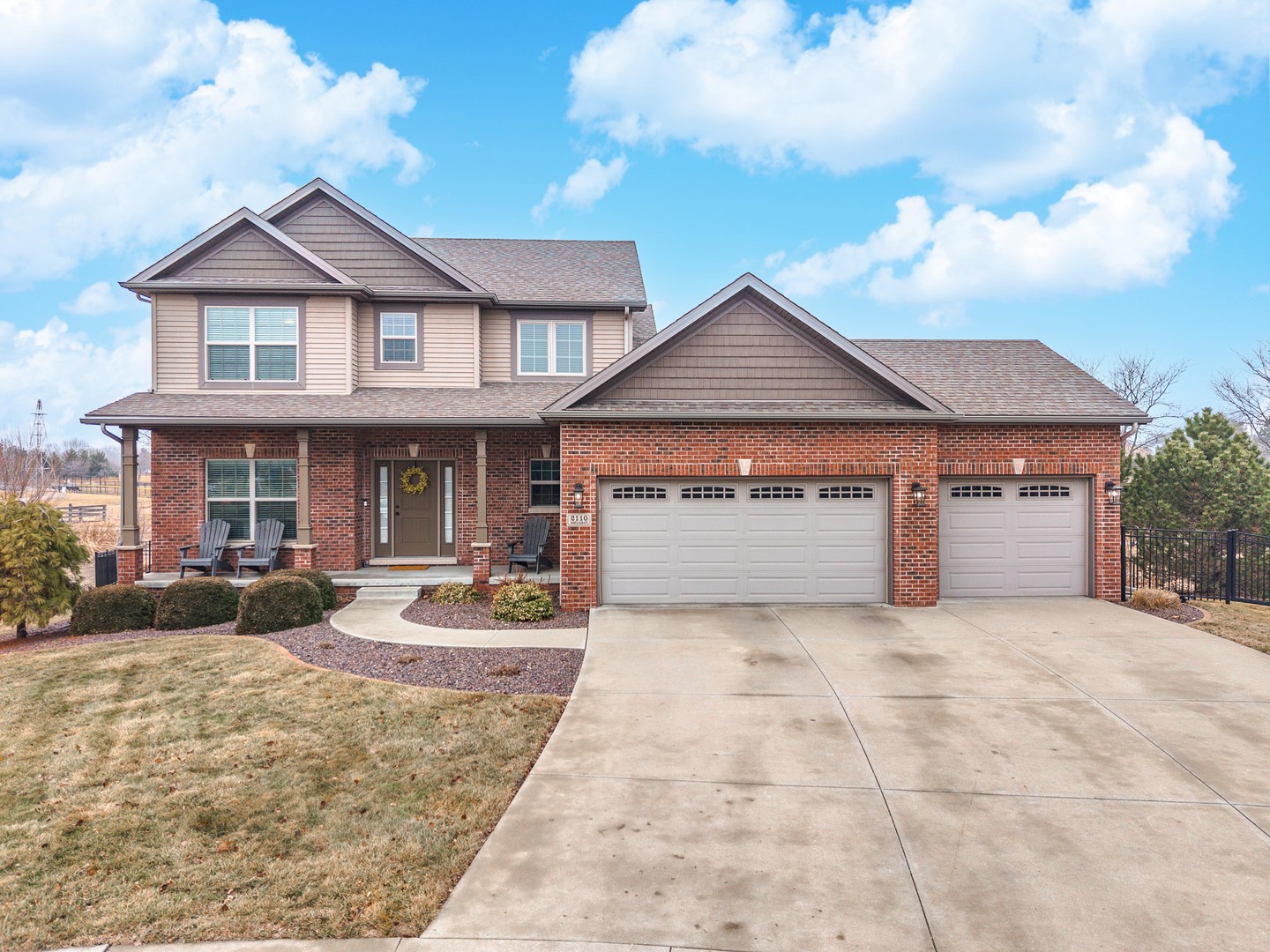 2110 Sinclair Court, Bloomington, IL 61704