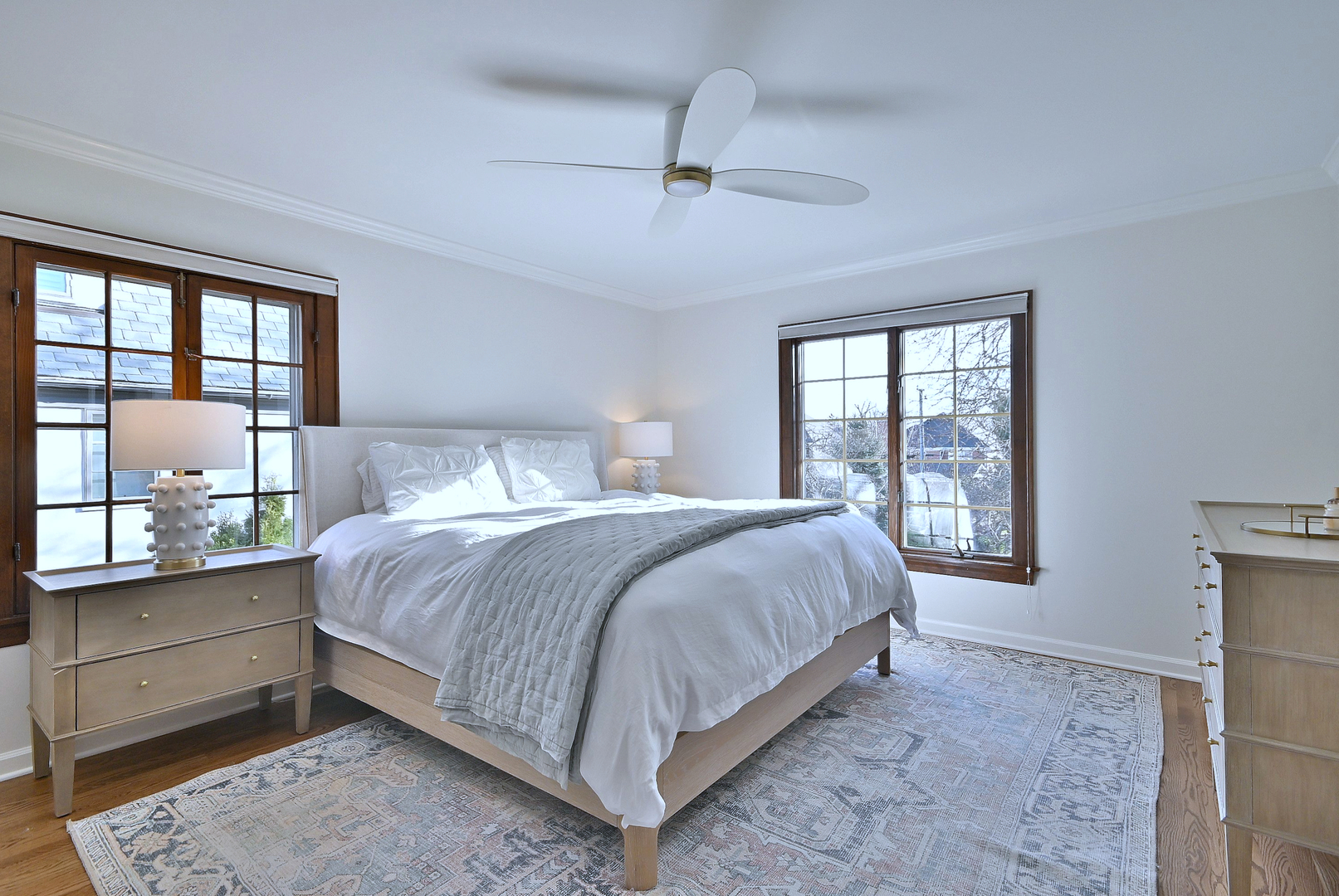 179 S Lawndale Avenue, Elmhurst, IL 60126