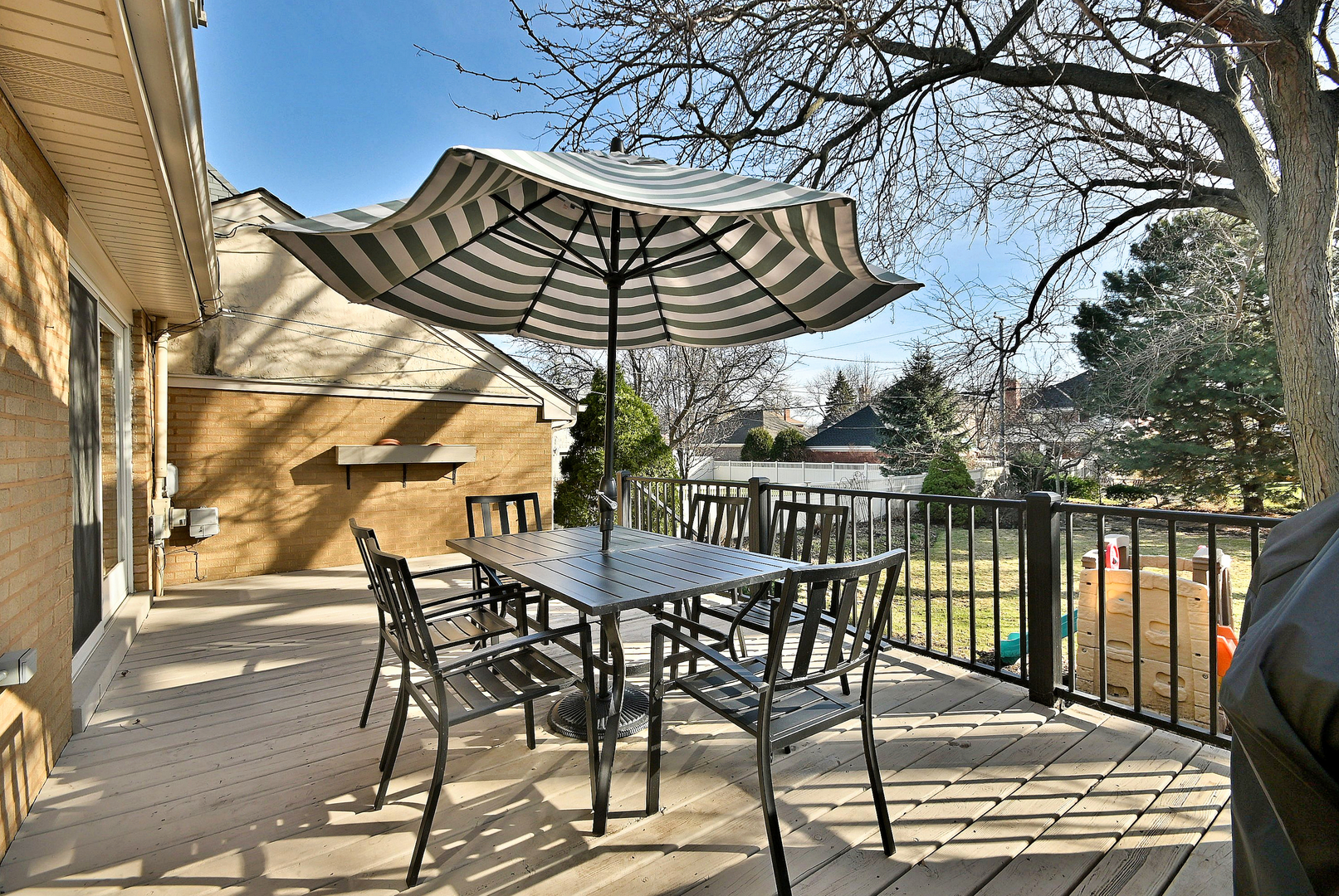 179 S Lawndale Avenue, Elmhurst, IL 60126