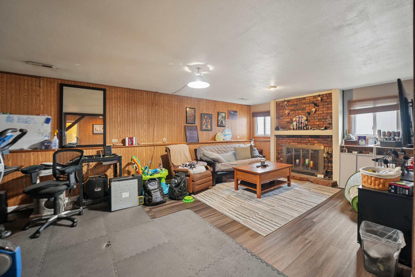 5166 Aldersyde Road, Oak Forest, IL 60452