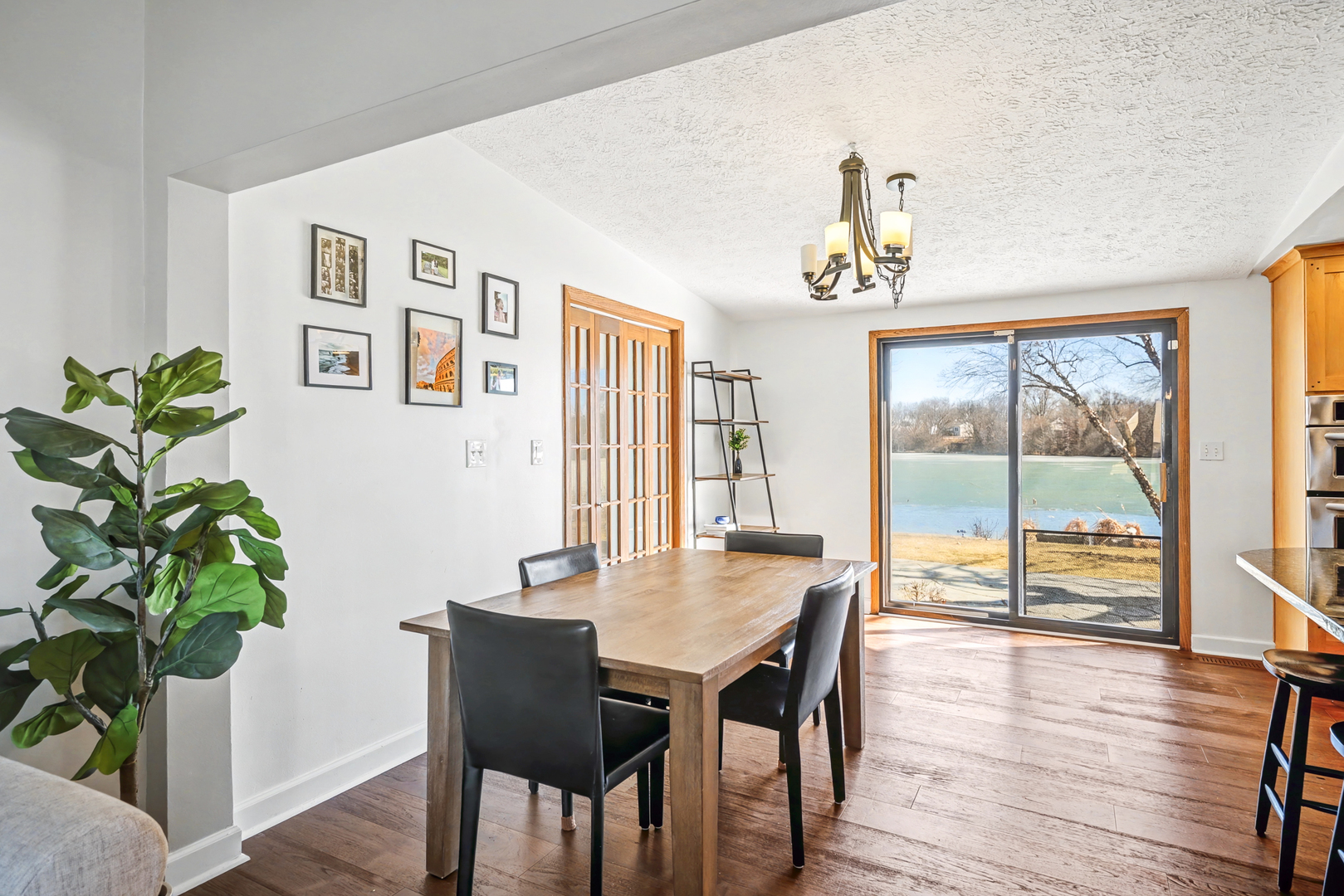 123 Heather Lane, Streamwood, IL 60107