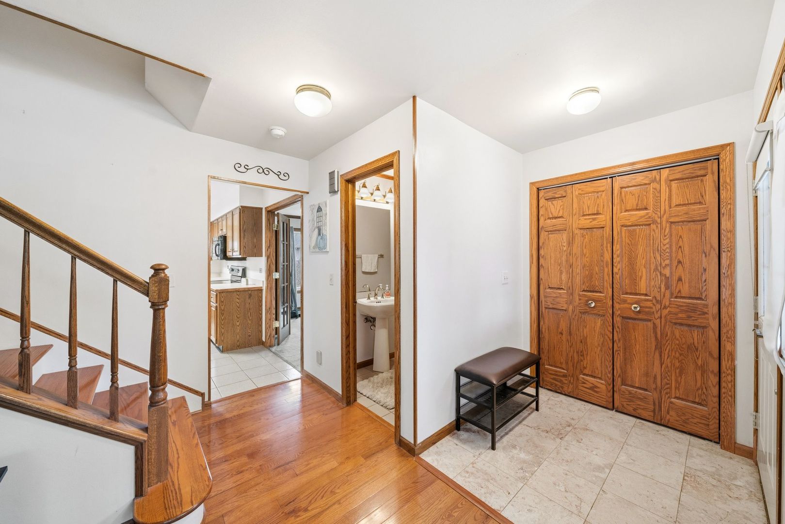 2110 Aspen Drive, Algonquin, IL 60102