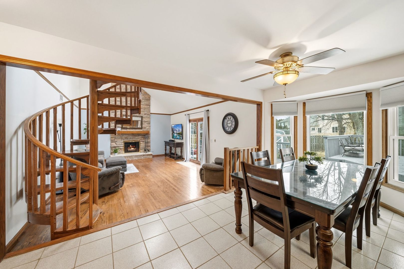 2110 Aspen Drive, Algonquin, IL 60102