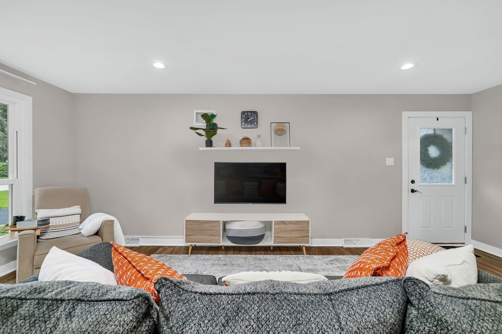 2533 Hickory Road, Homewood, IL 60430