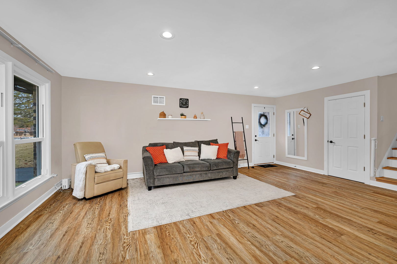 2533 Hickory Road, Homewood, IL 60430