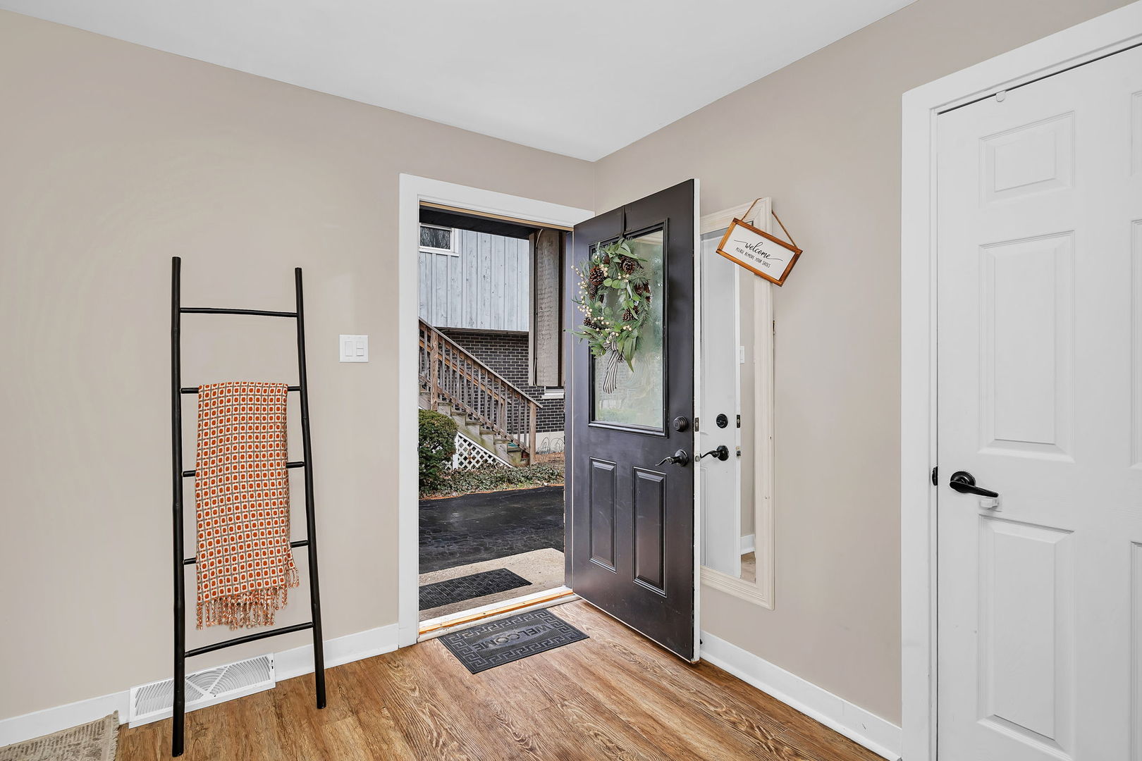 2533 Hickory Road, Homewood, IL 60430