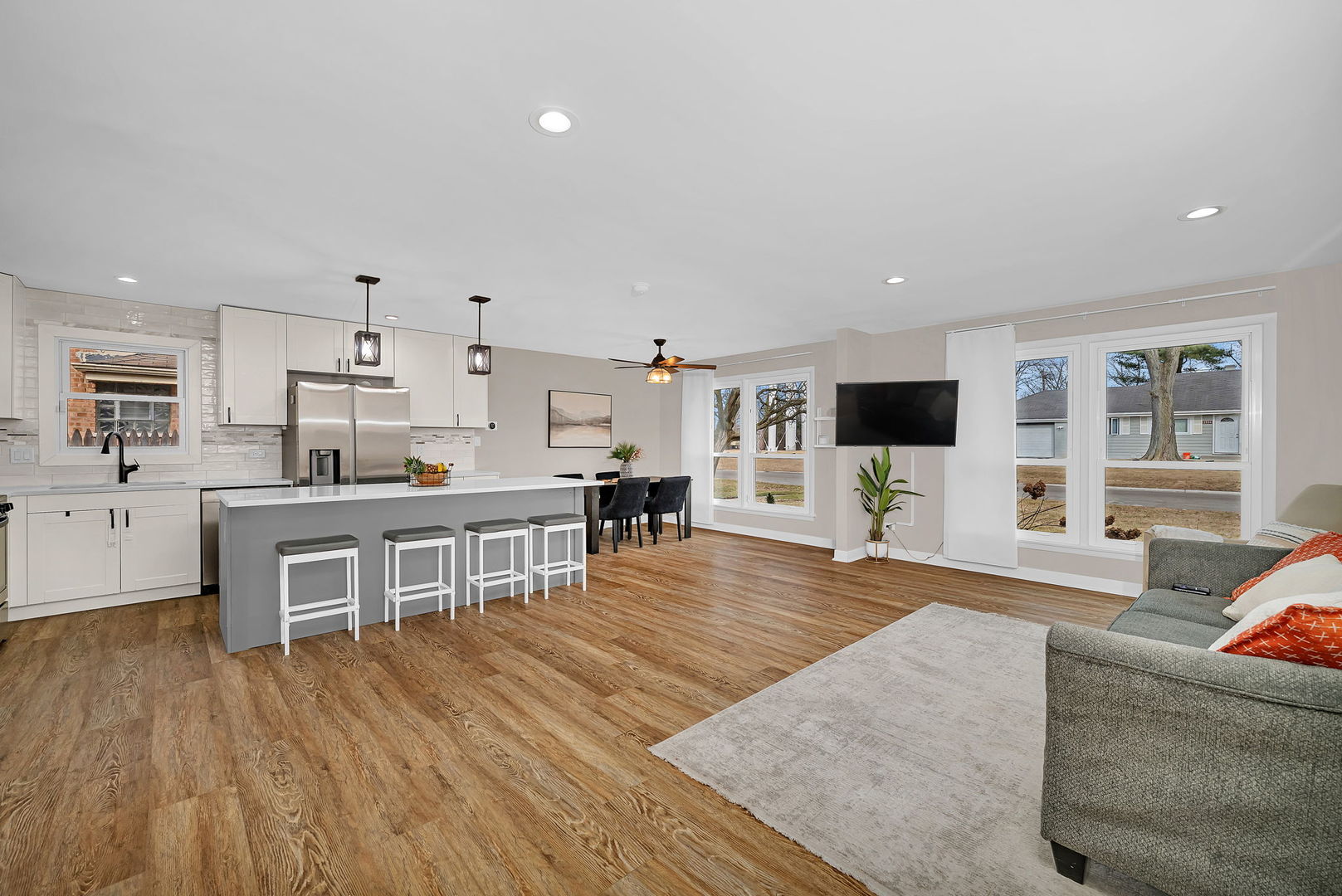 2533 Hickory Road, Homewood, IL 60430