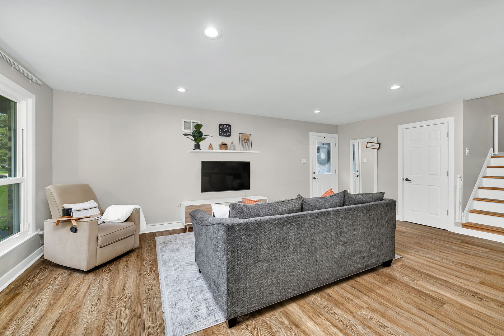 2533 Hickory Road, Homewood, IL 60430