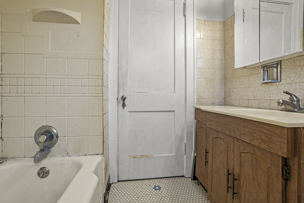 17866 Ashland Avenue, Homewood, IL 60430