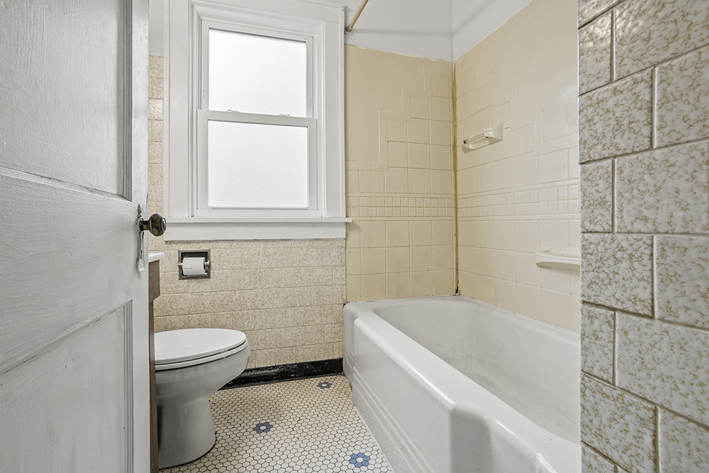 17866 Ashland Avenue, Homewood, IL 60430