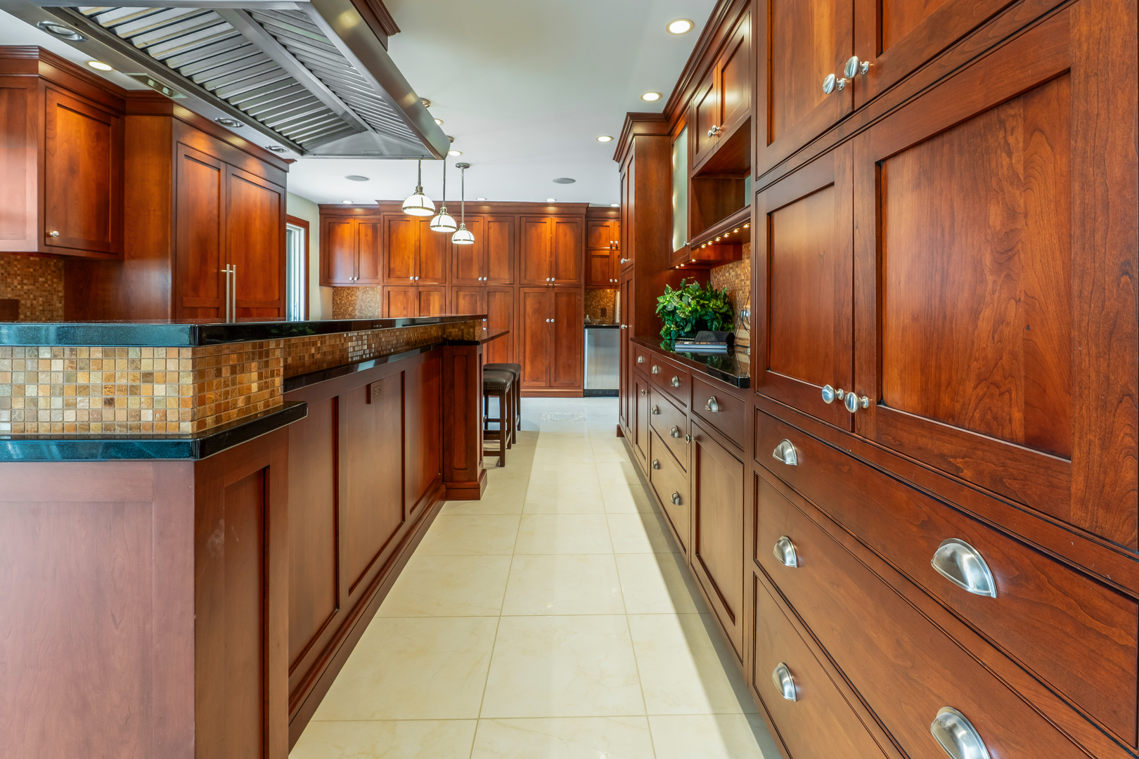 15878 Old Orchard Road, Bloomington, IL 61705