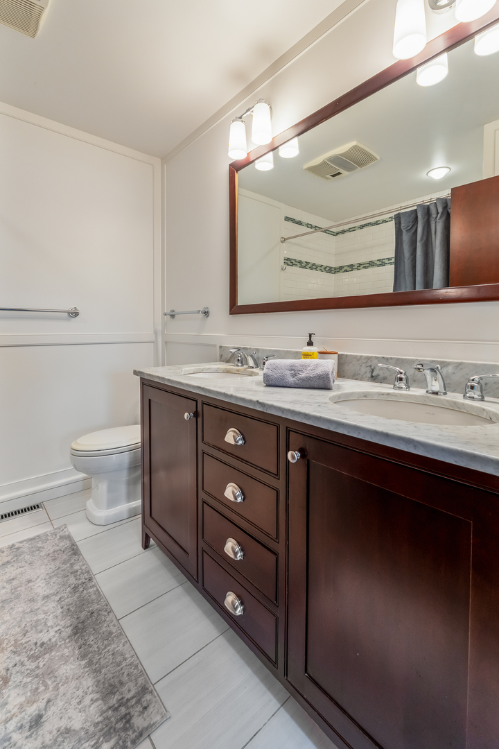 15878 Old Orchard Road, Bloomington, IL 61705