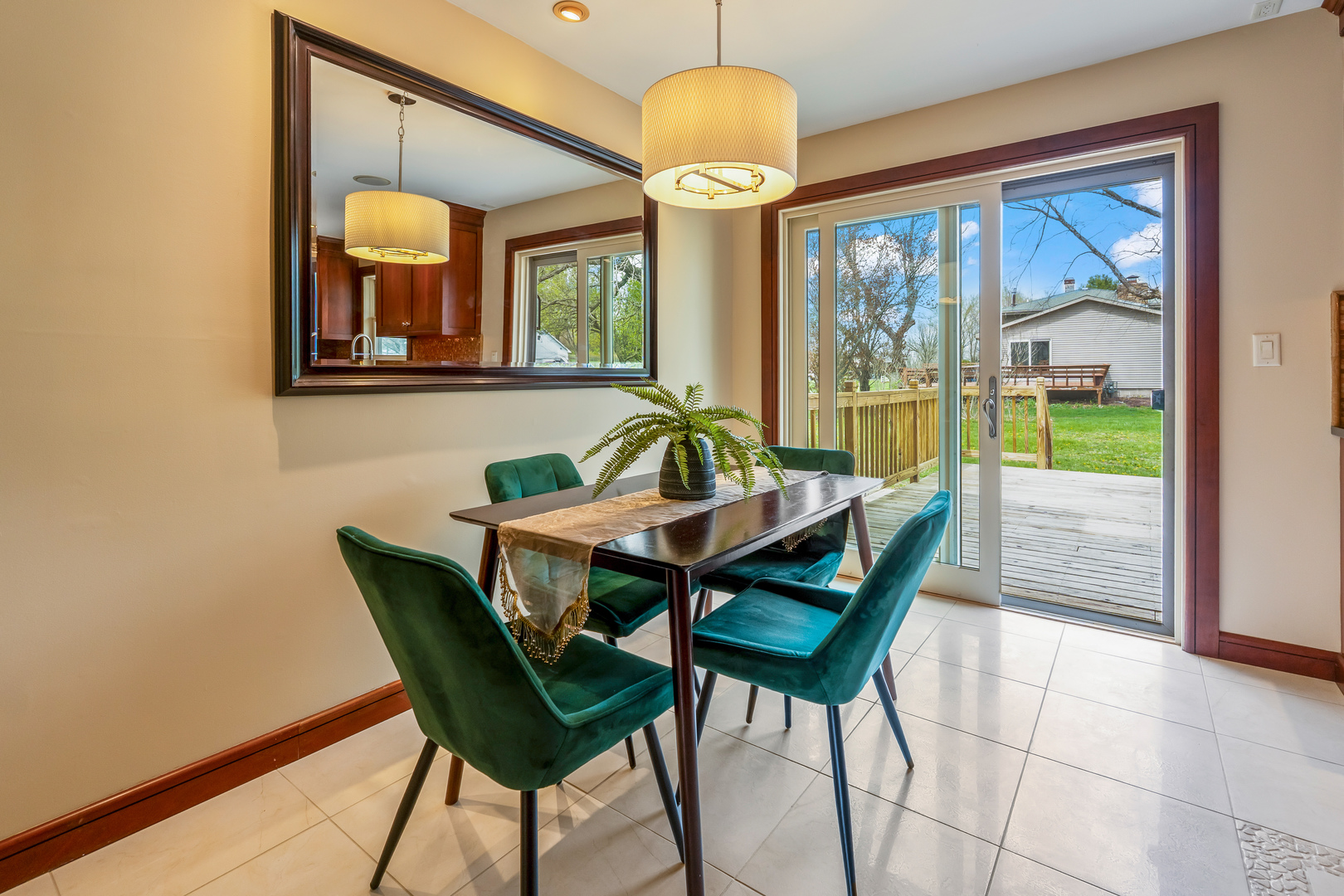 15878 Old Orchard Road, Bloomington, IL 61705