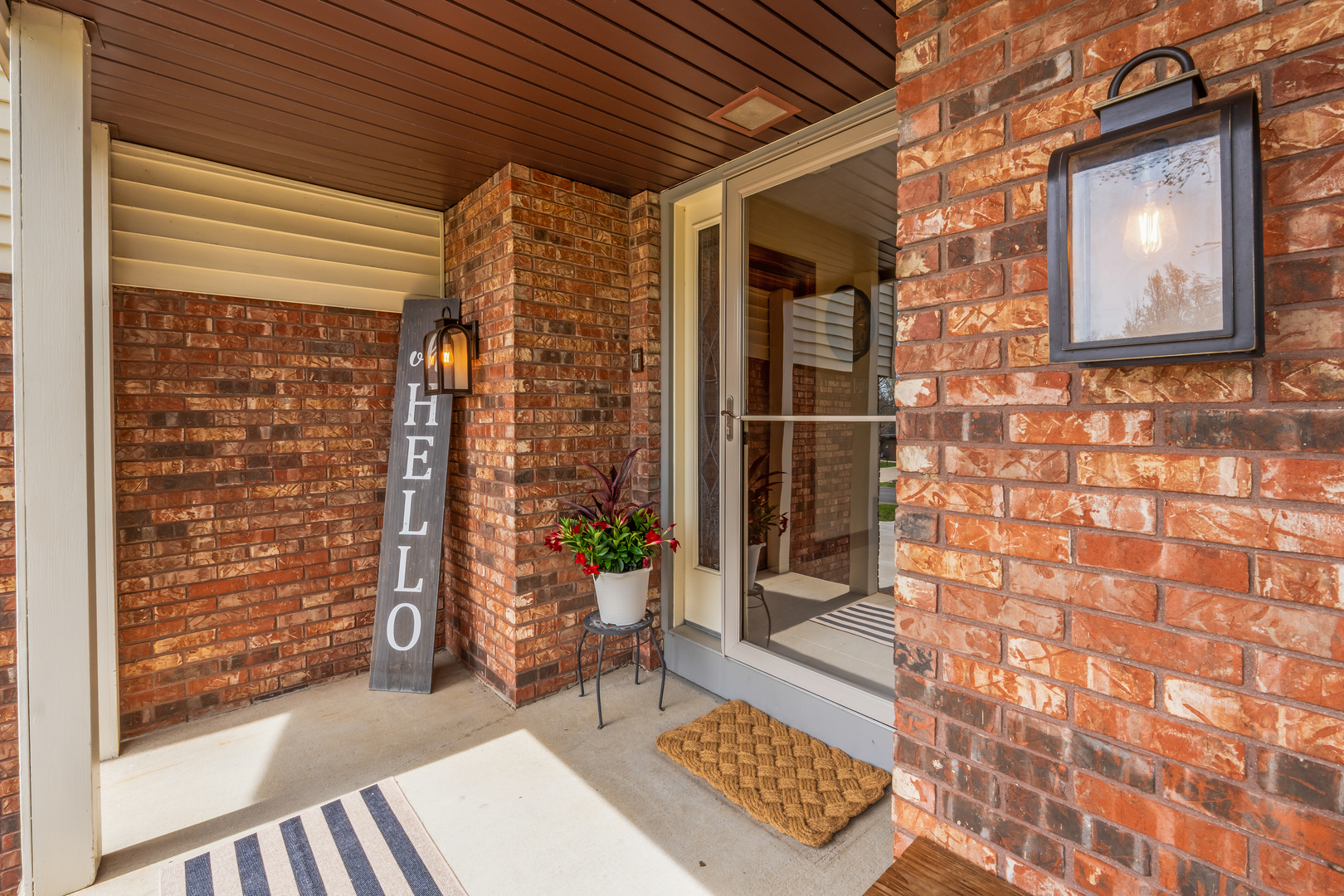 15878 Old Orchard Road, Bloomington, IL 61705