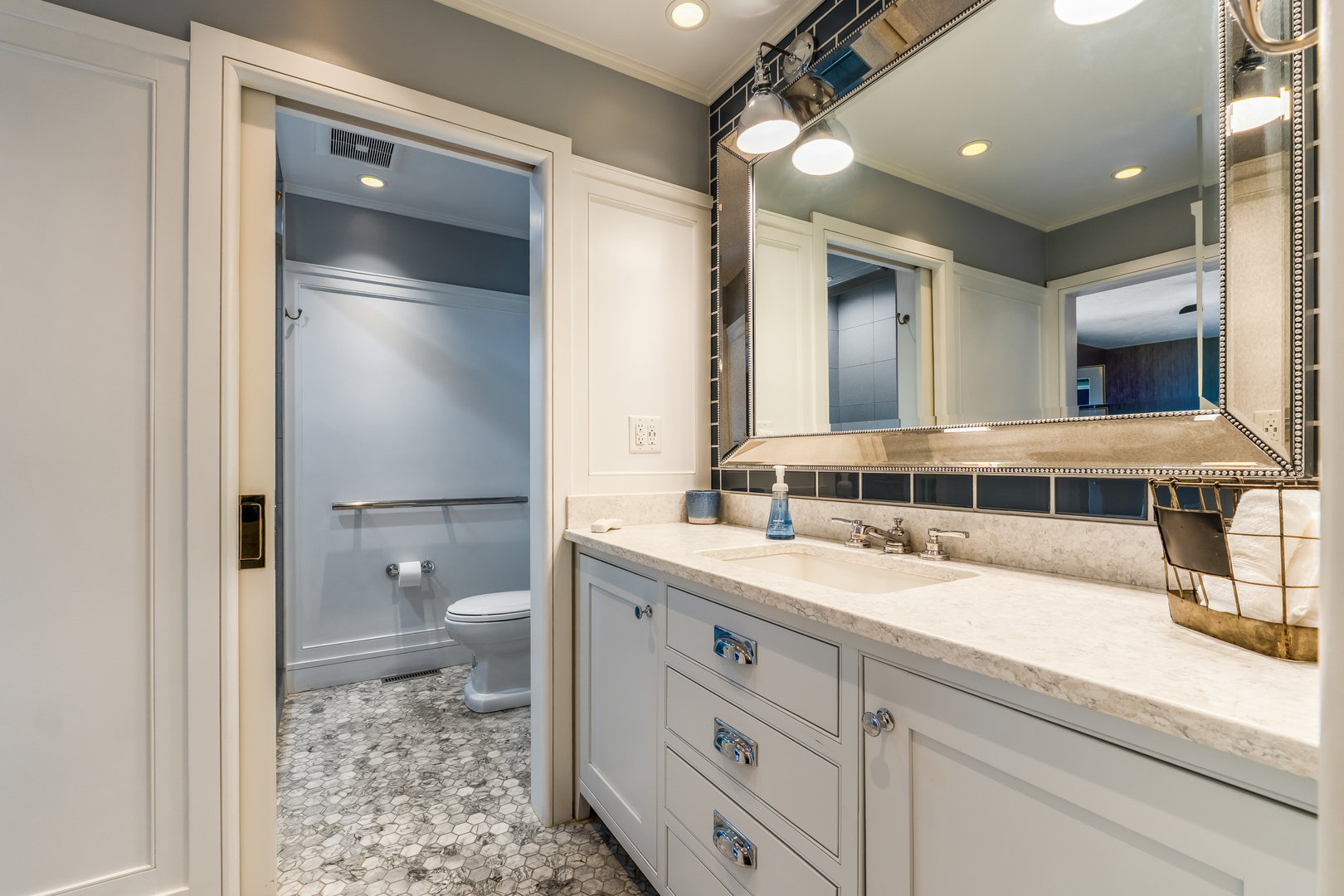 15878 Old Orchard Road, Bloomington, IL 61705