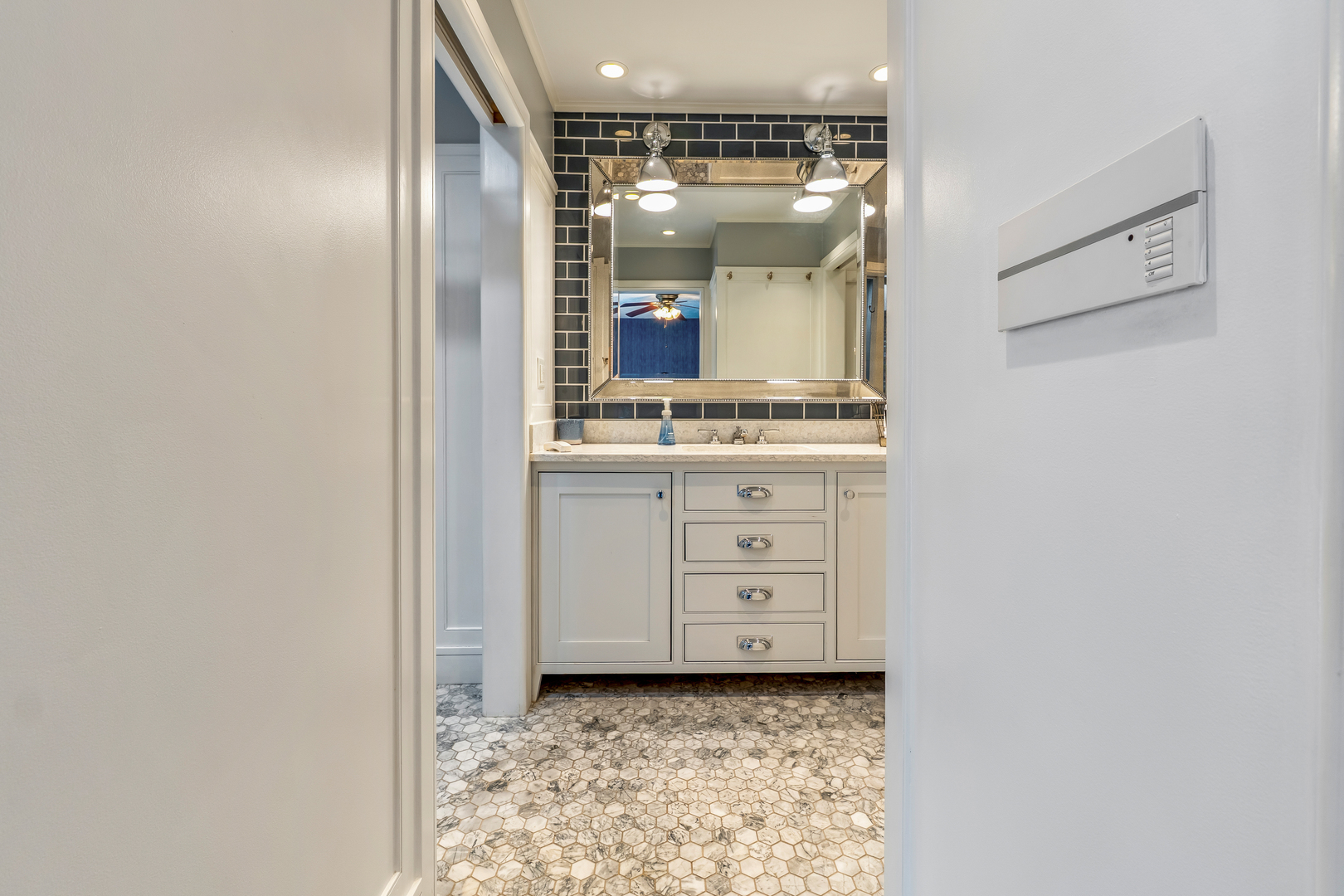 15878 Old Orchard Road, Bloomington, IL 61705