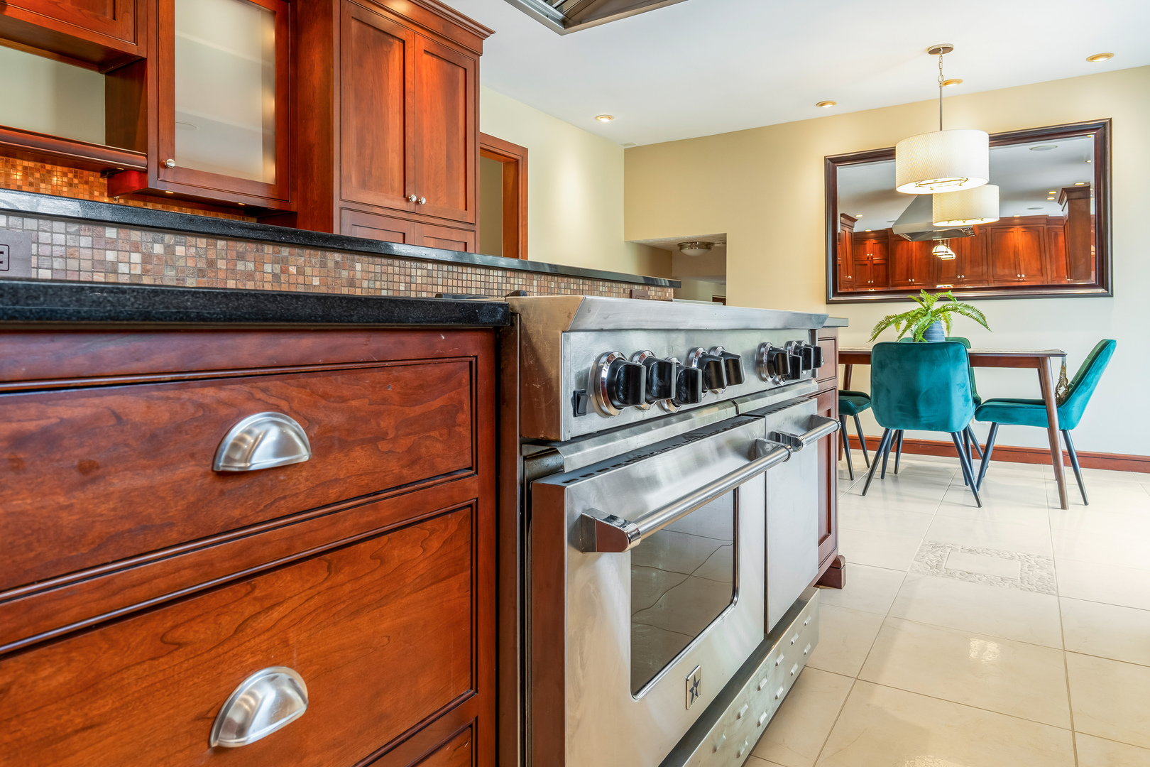 15878 Old Orchard Road, Bloomington, IL 61705