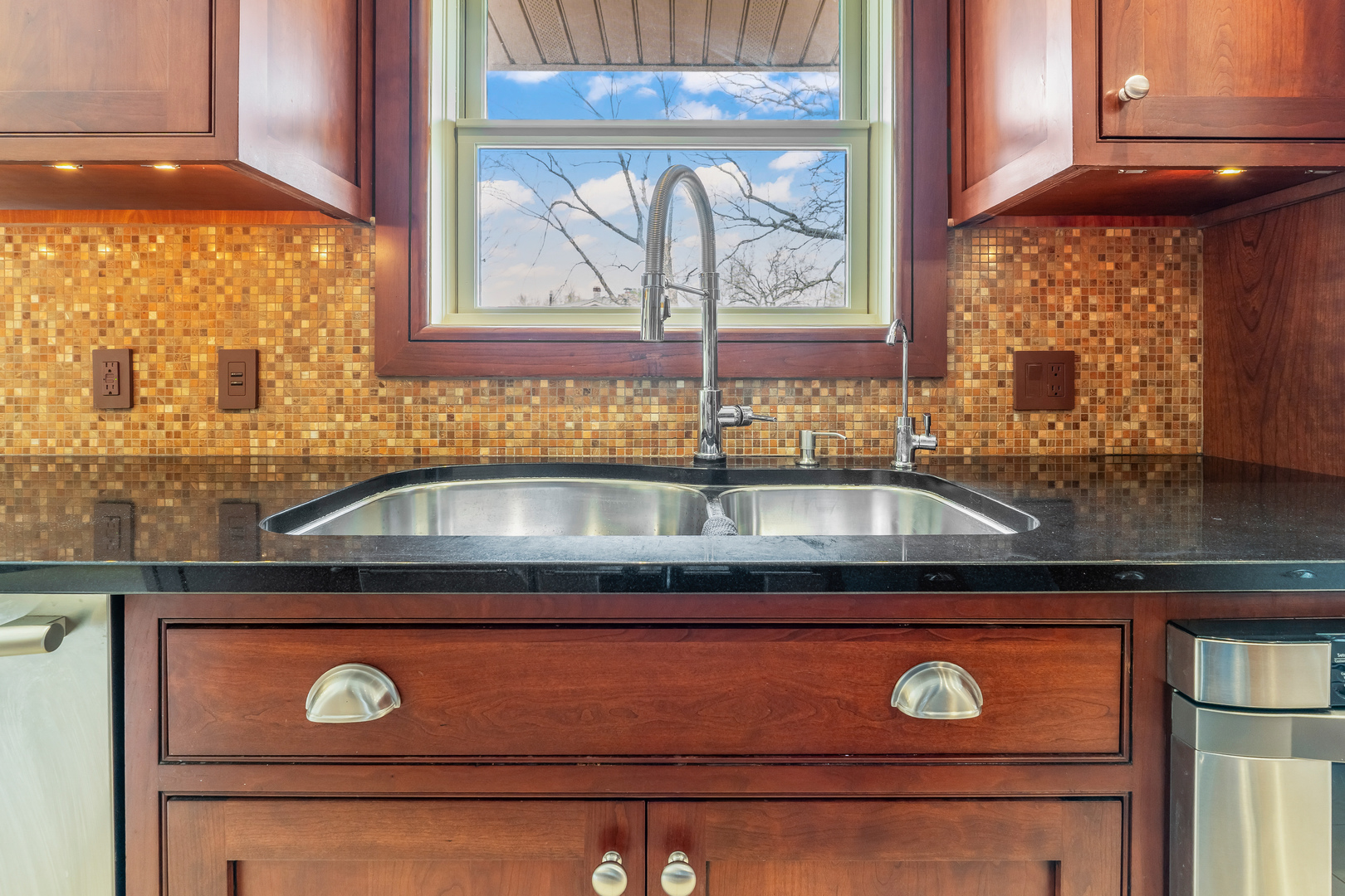 15878 Old Orchard Road, Bloomington, IL 61705