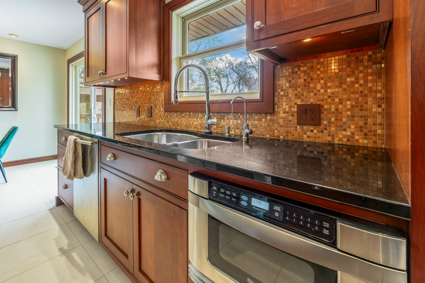 15878 Old Orchard Road, Bloomington, IL 61705