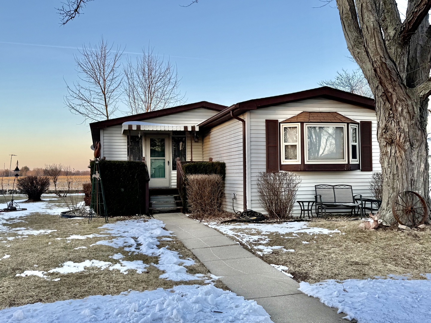 31 Poplar Drive, Sandwich, IL 60548