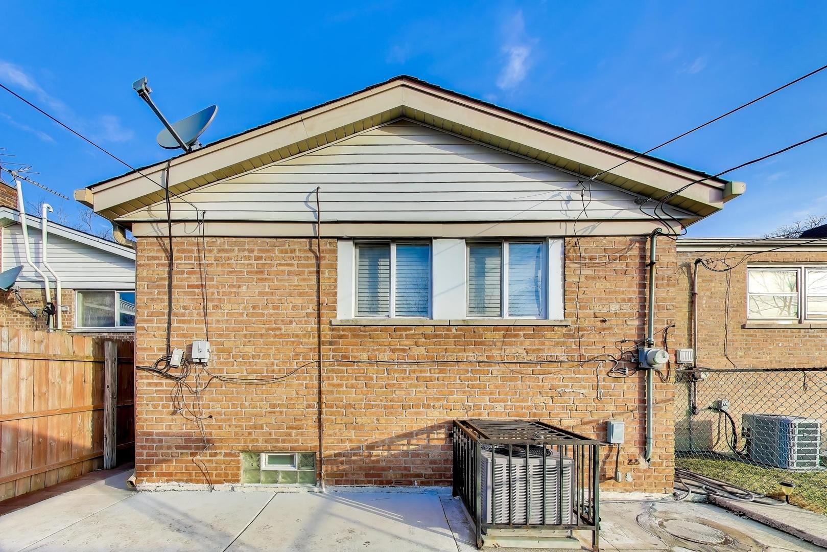 431 W 98th Street, Chicago, IL 60628