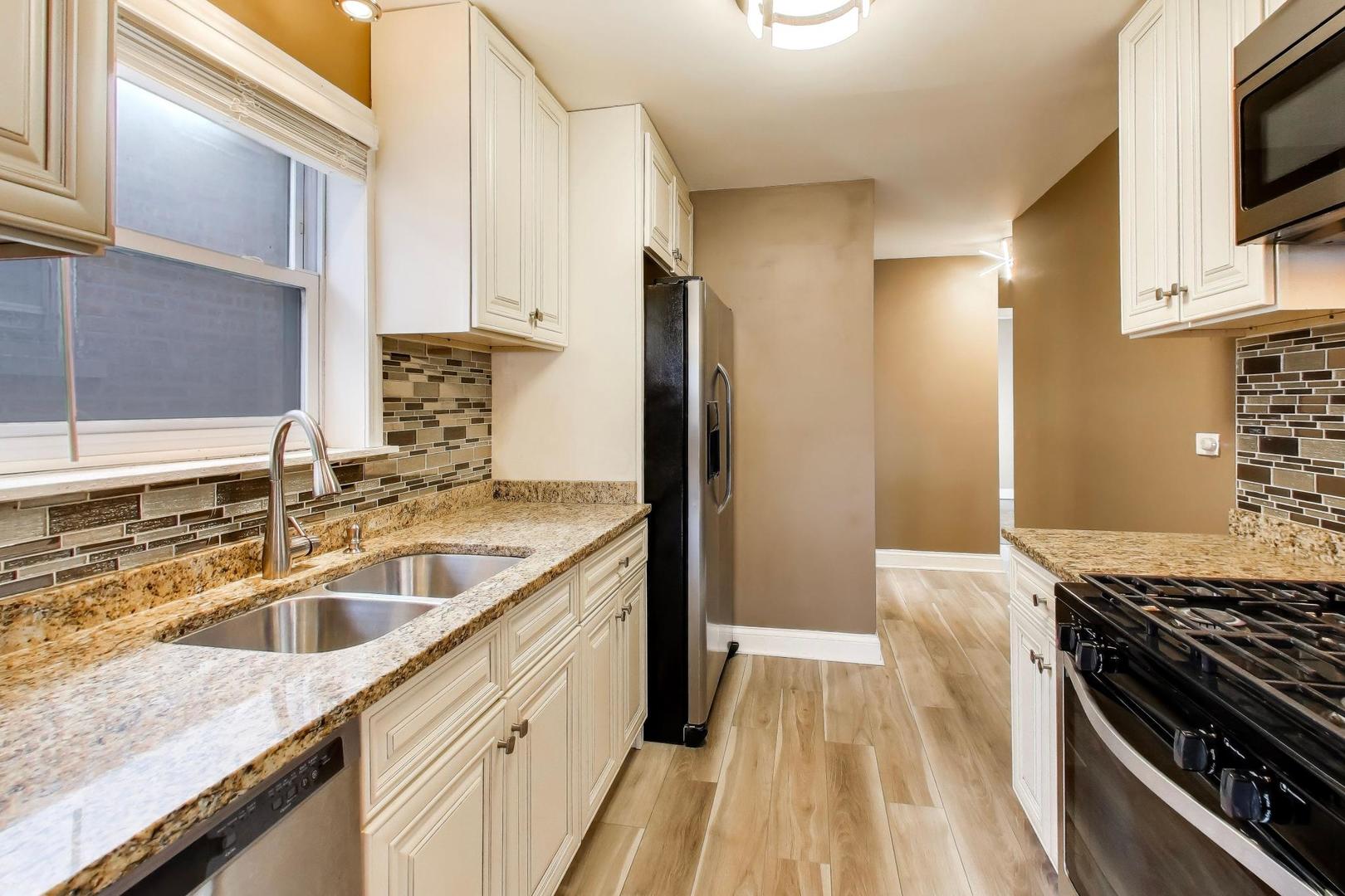 431 W 98th Street, Chicago, IL 60628