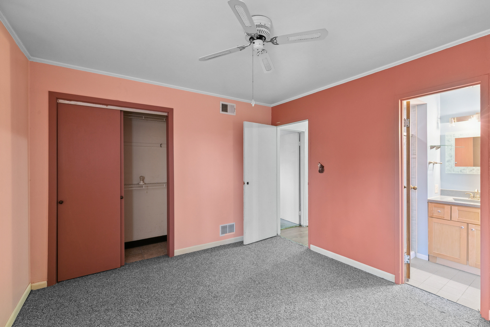 28 W Rocket Circle, Park Forest, IL 60466