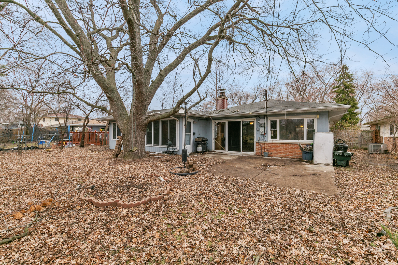 28 W Rocket Circle, Park Forest, IL 60466