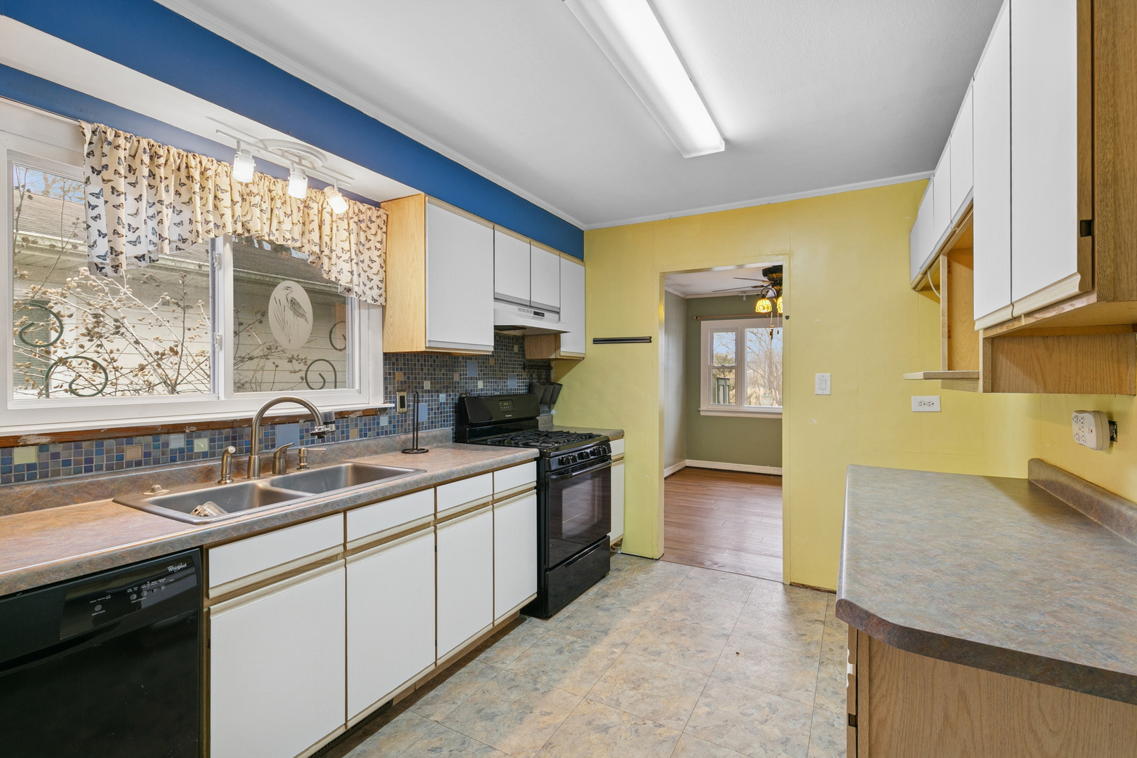 28 W Rocket Circle, Park Forest, IL 60466