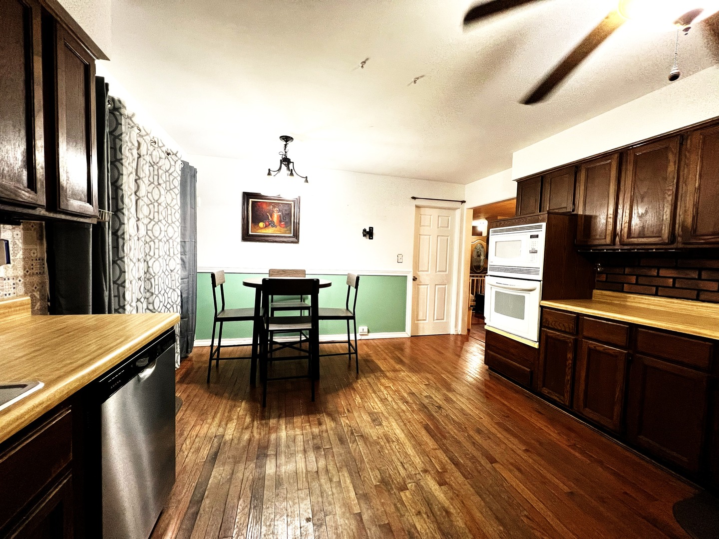 1930 23rd Street, Zion, IL 60099