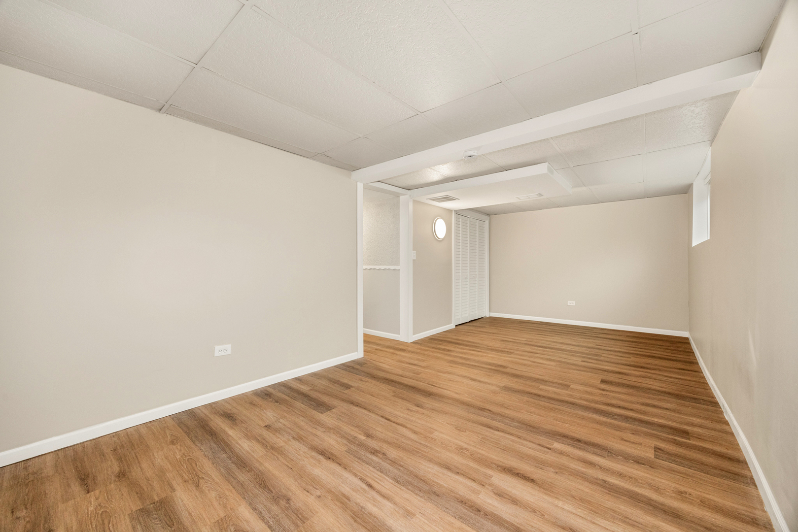 2444 Apache Avenue, Sauk Village, IL 60411