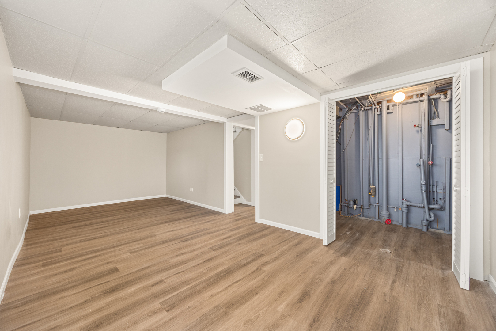 2444 Apache Avenue, Sauk Village, IL 60411