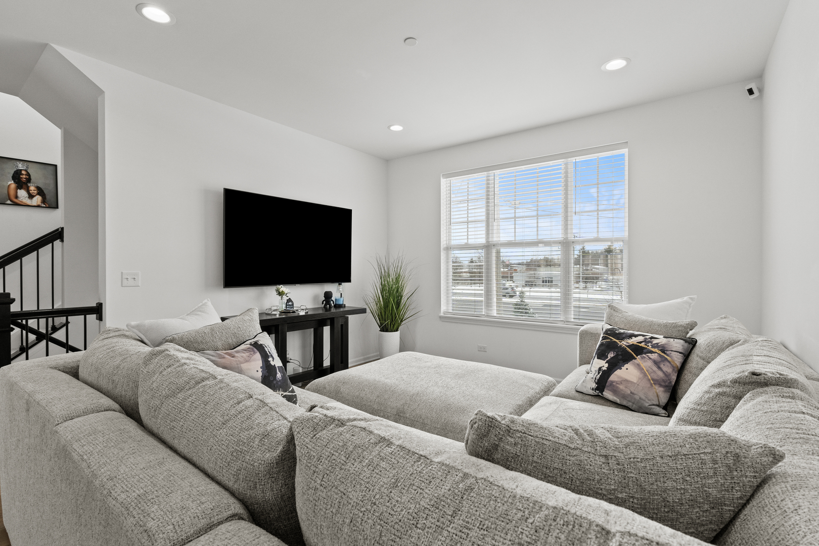 30W158 Wheeler Circle, Warrenville, IL 60563