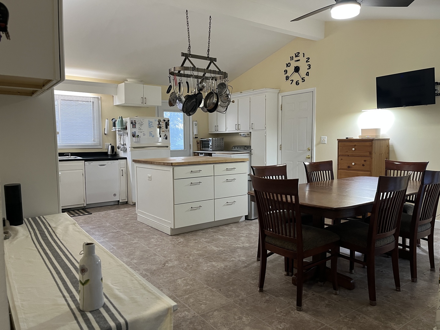 133 Adler Drive, Libertyville, IL 60048