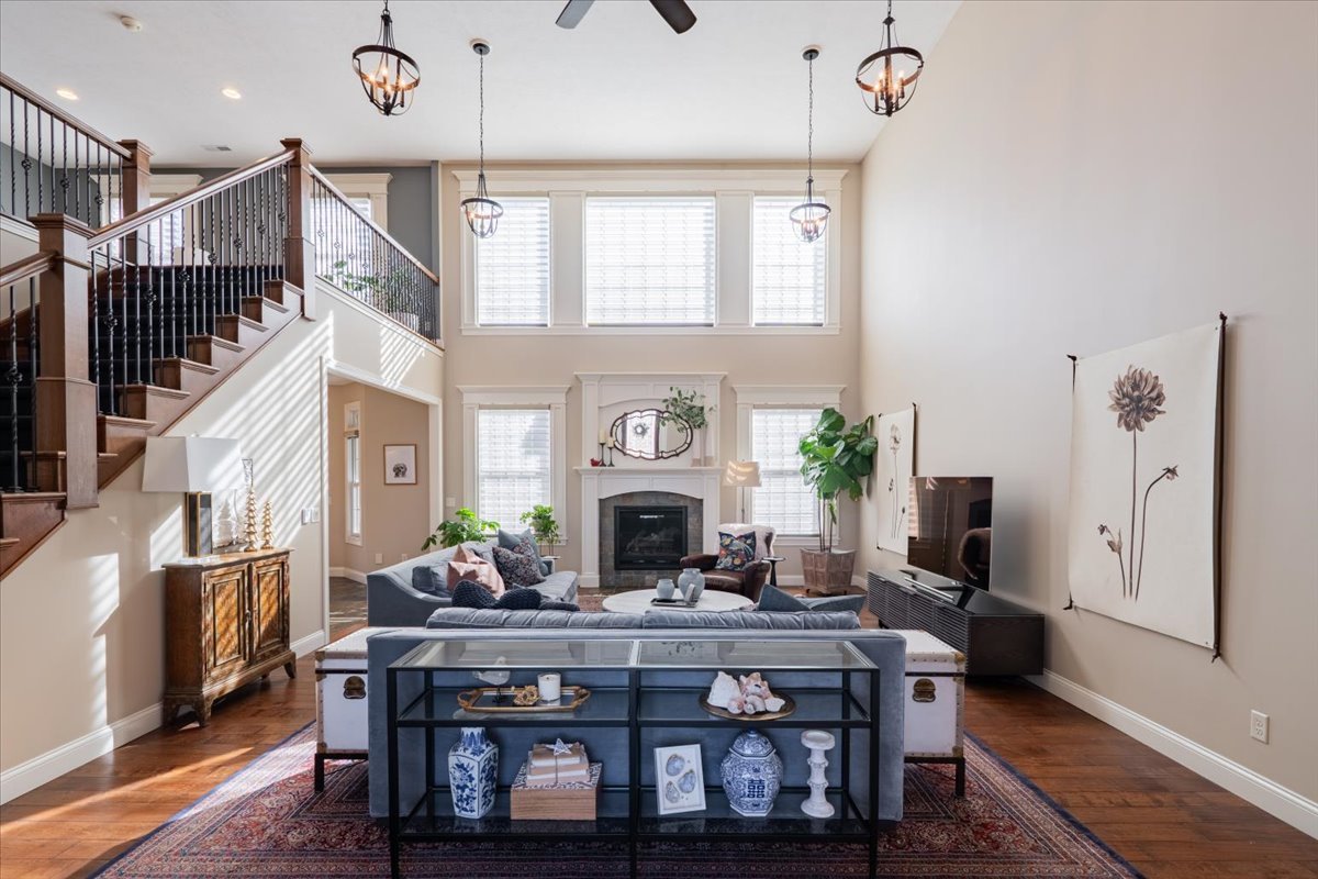 9580 Janel Drive, Bloomington, IL 61705