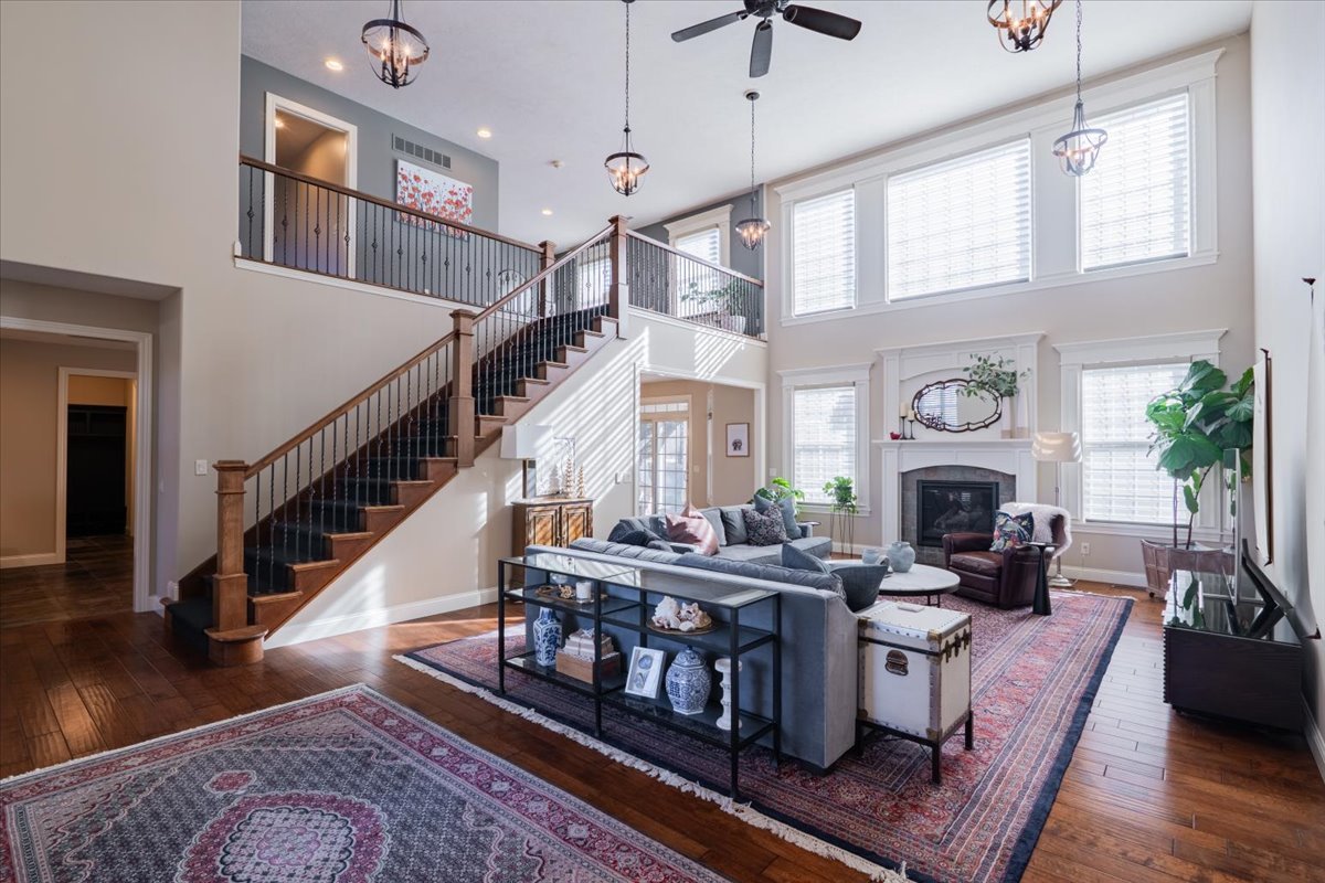 9580 Janel Drive, Bloomington, IL 61705