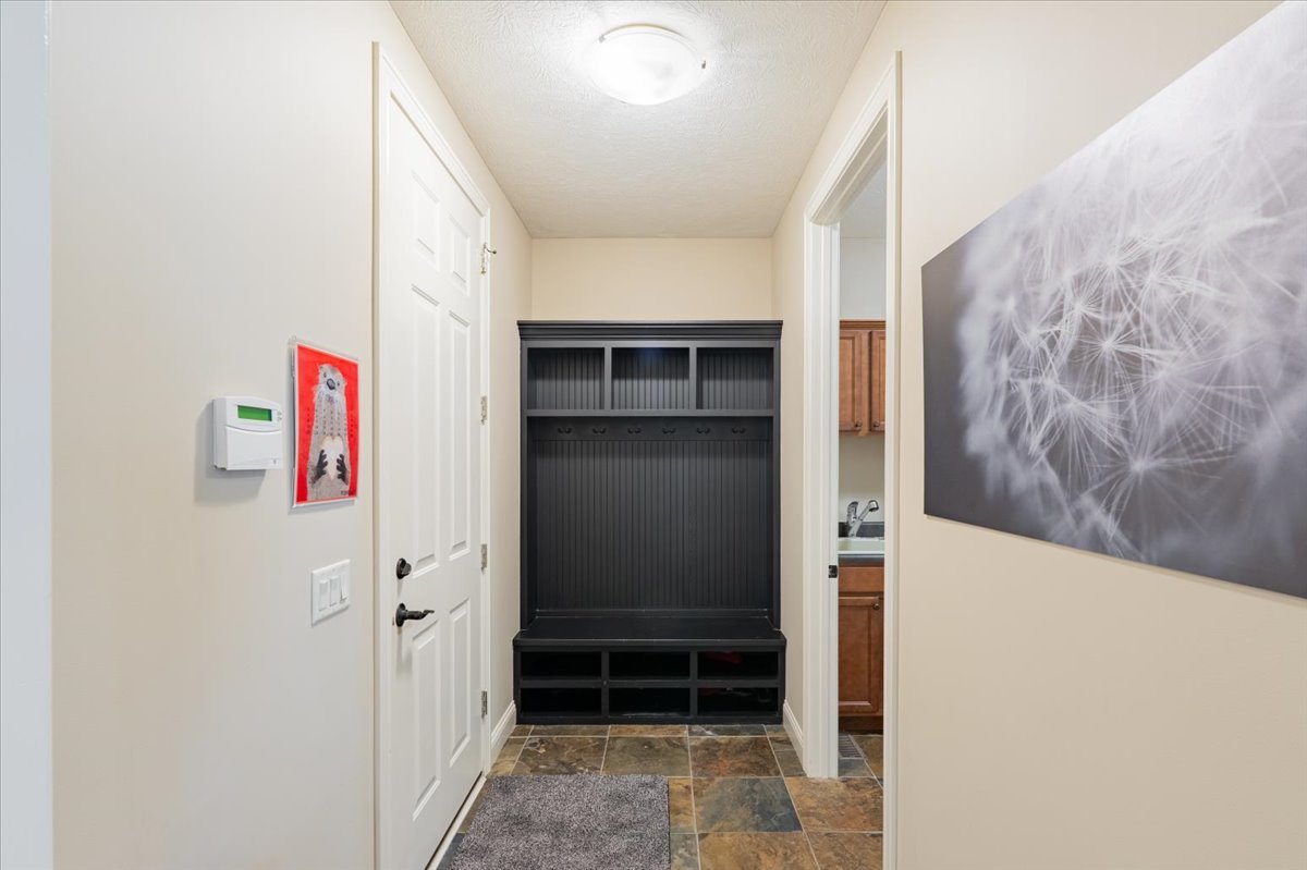 9580 Janel Drive, Bloomington, IL 61705