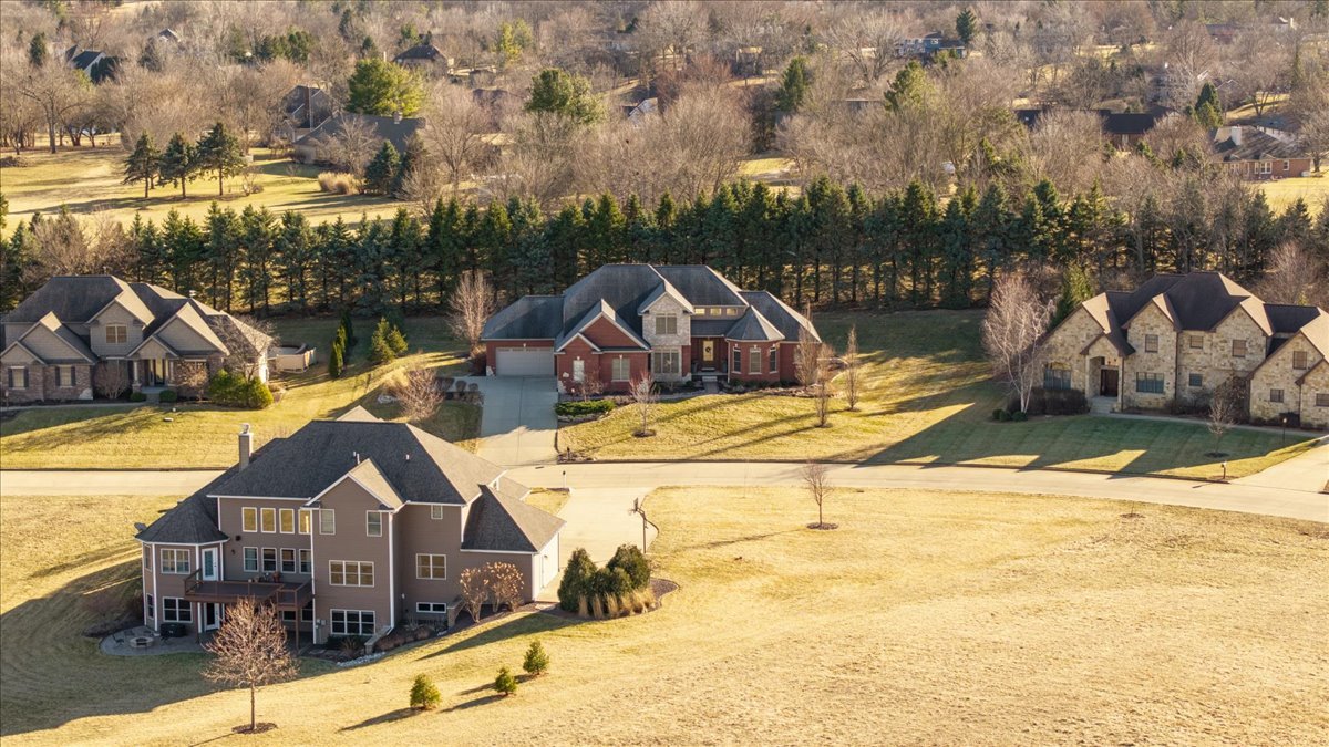 9580 Janel Drive, Bloomington, IL 61705