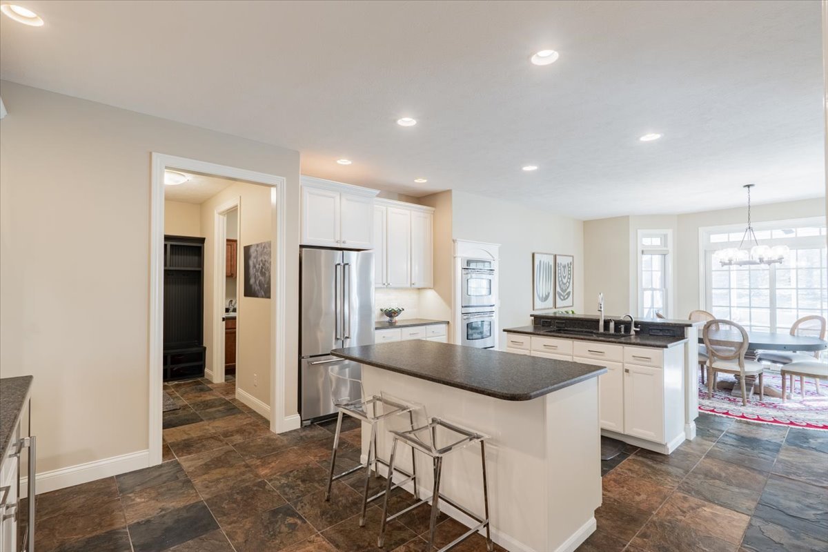 9580 Janel Drive, Bloomington, IL 61705