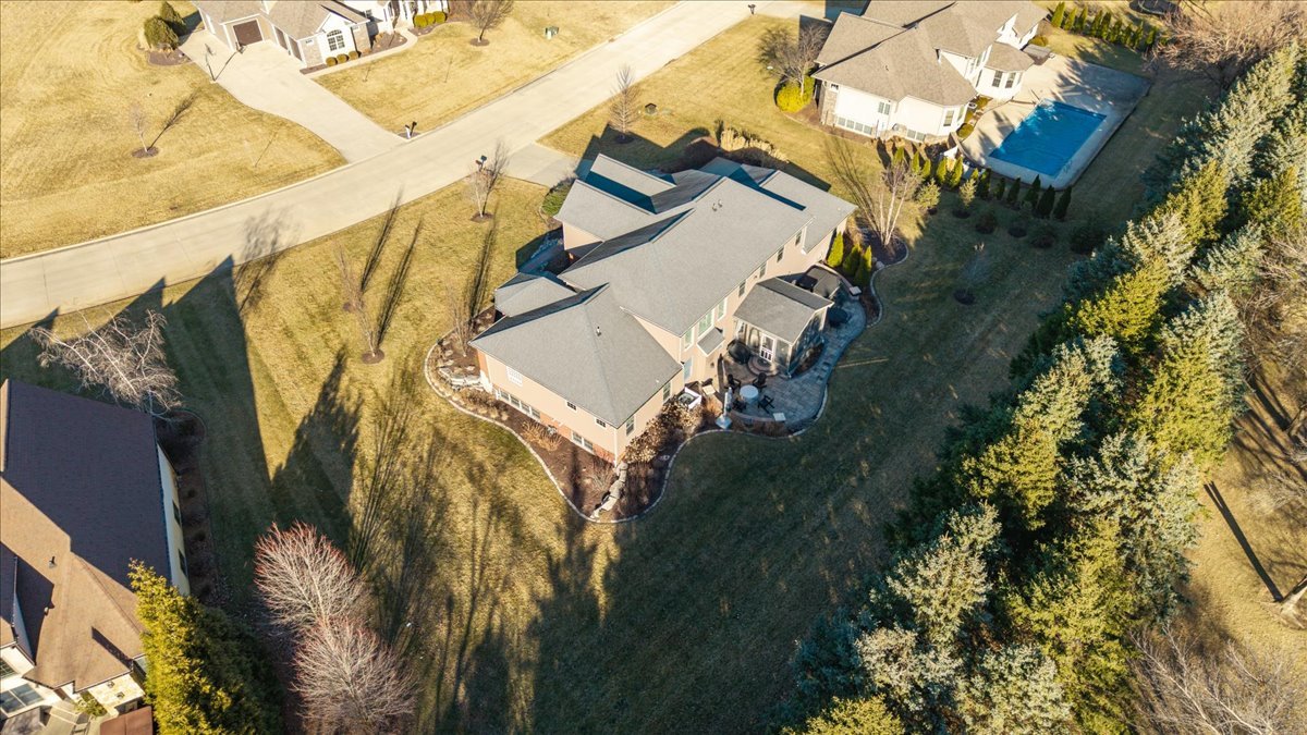 9580 Janel Drive, Bloomington, IL 61705