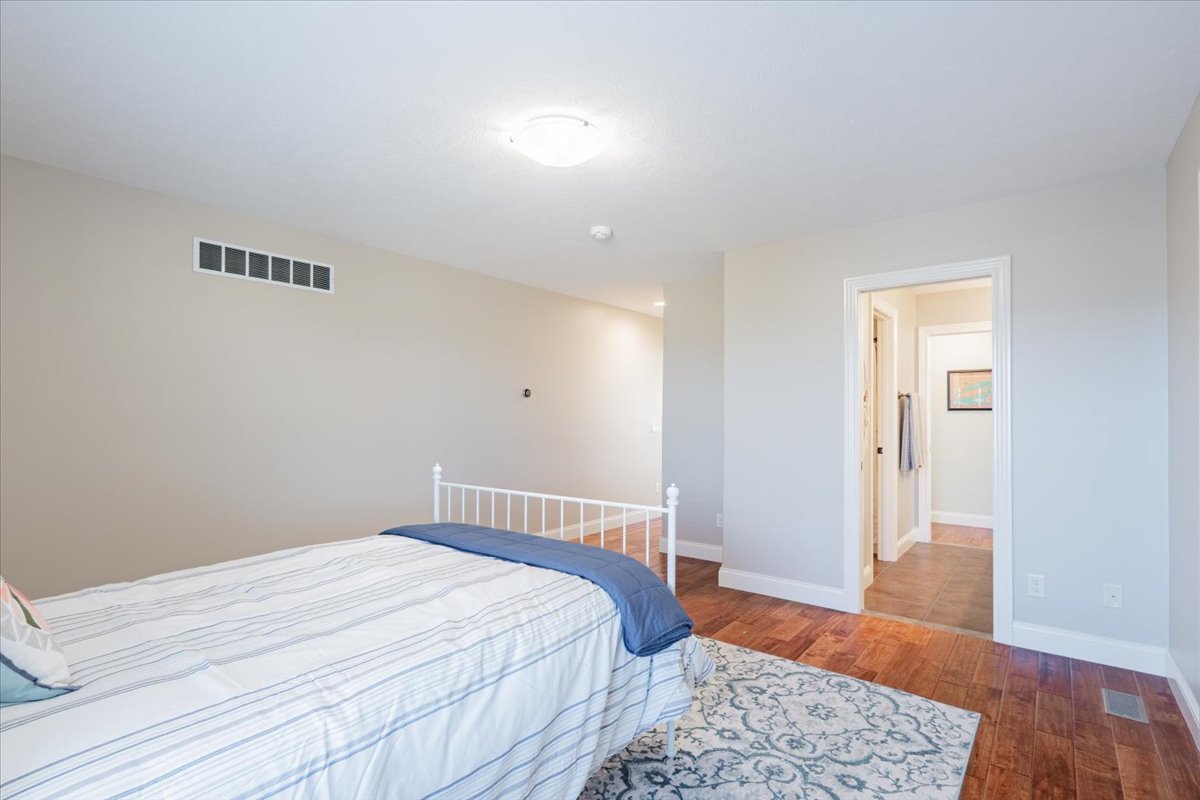 9580 Janel Drive, Bloomington, IL 61705