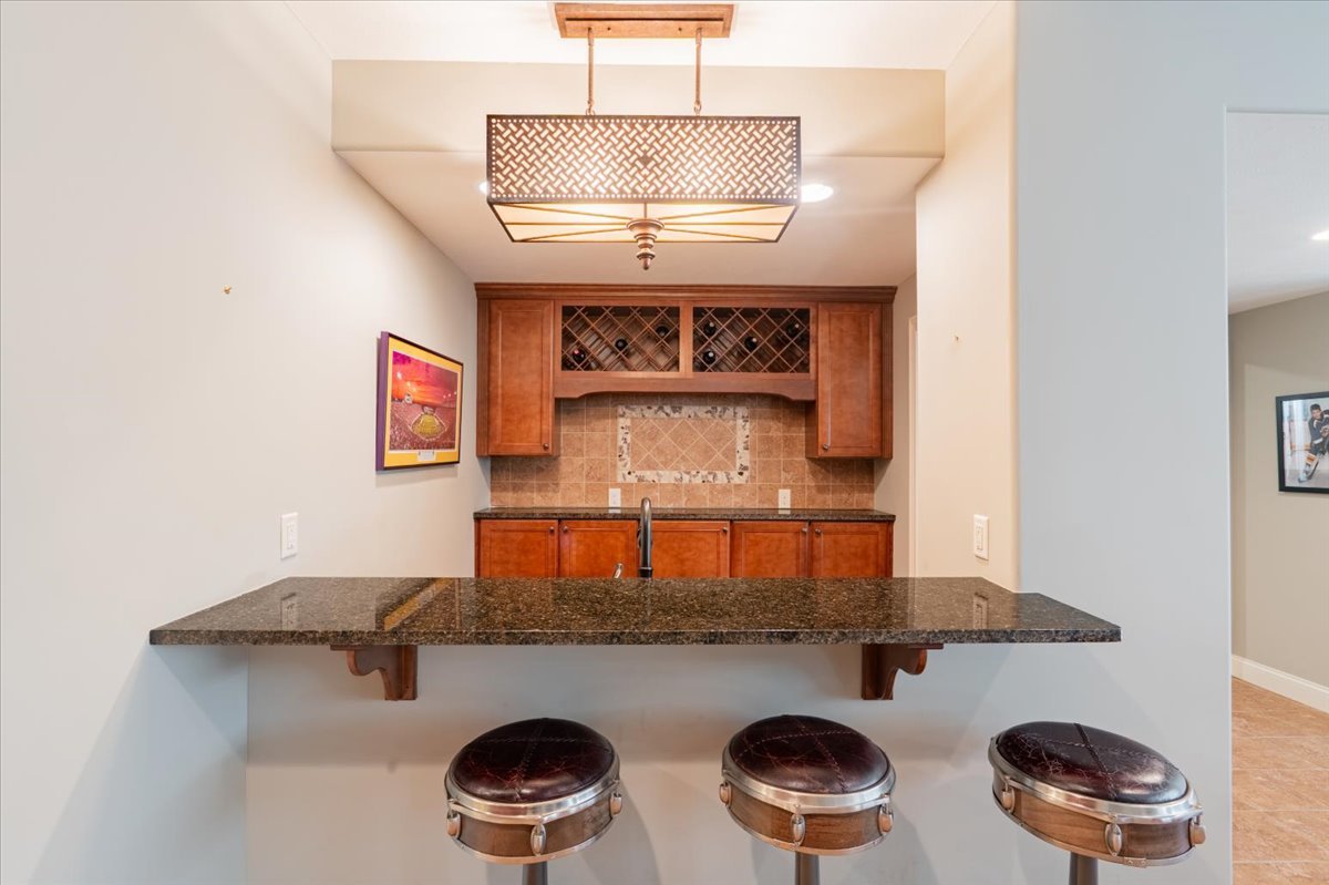 9580 Janel Drive, Bloomington, IL 61705