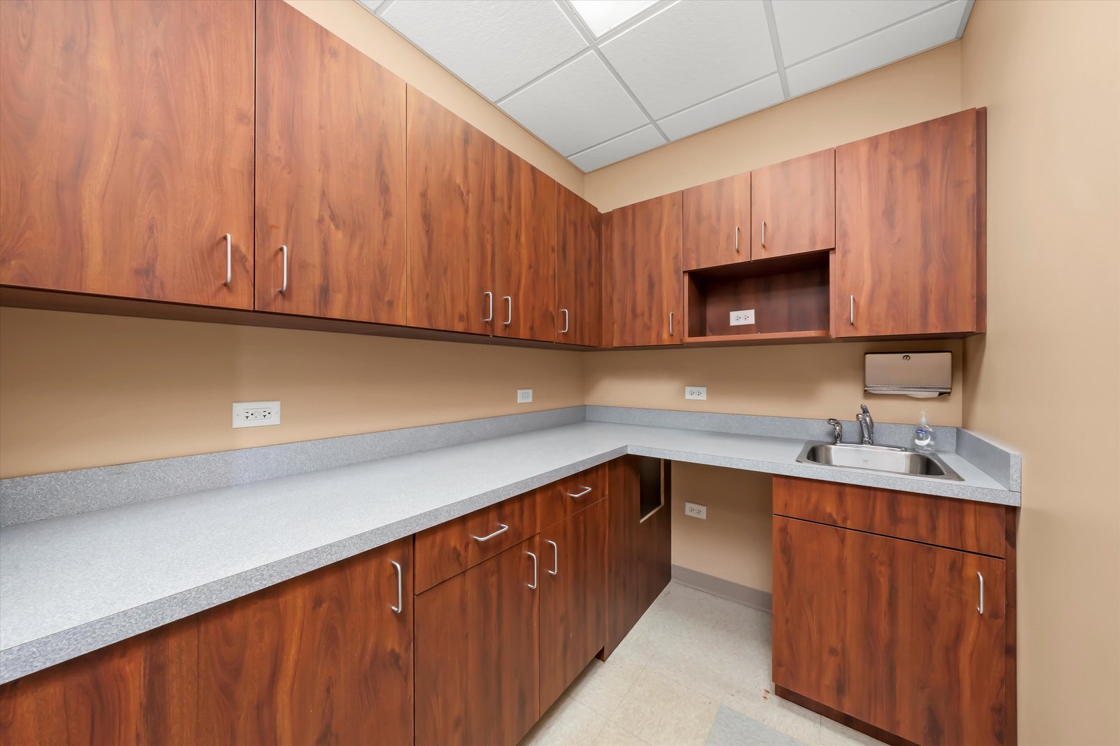 16525 106th Court #C3, Orland Park, IL 60467