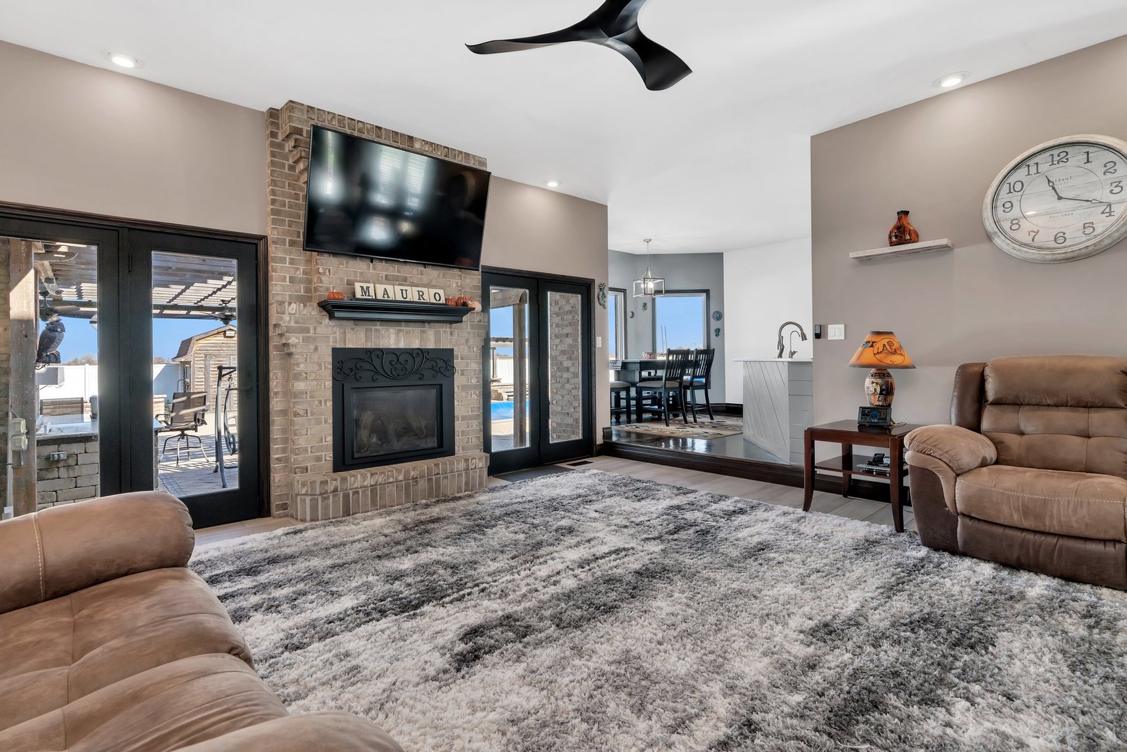 10739 E 3200 North Road, Blackstone, IL 61313