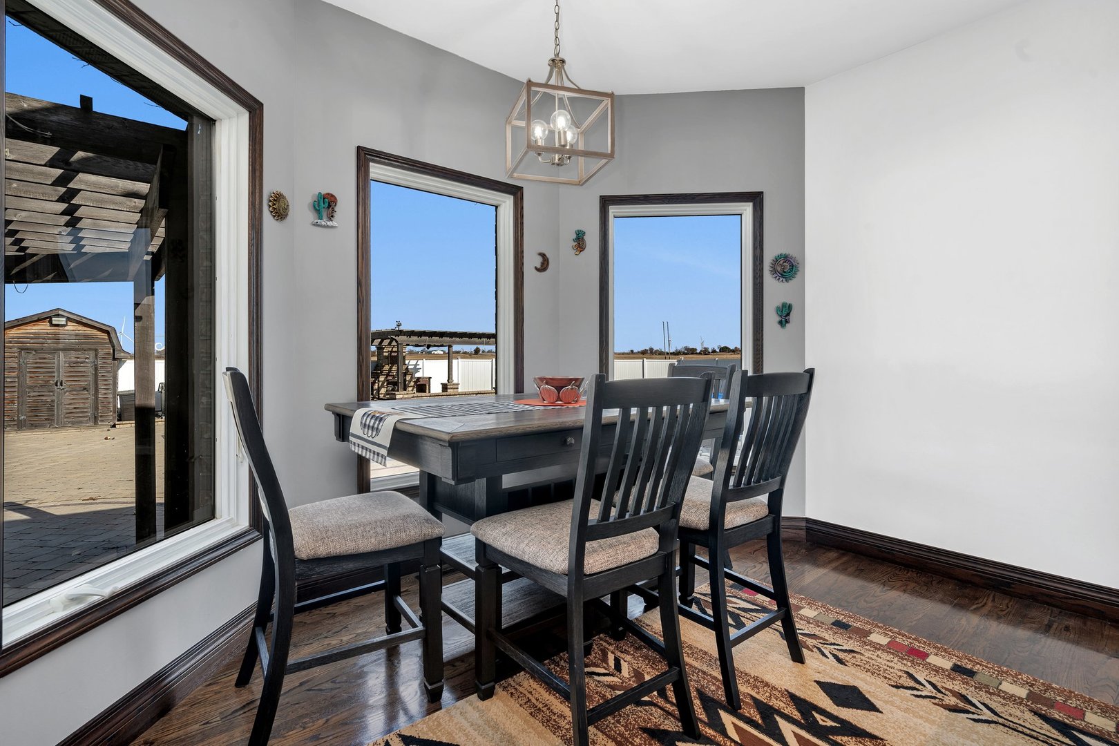 10739 E 3200 North Road, Blackstone, IL 61313