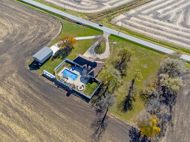 Blackstone, IL 61313